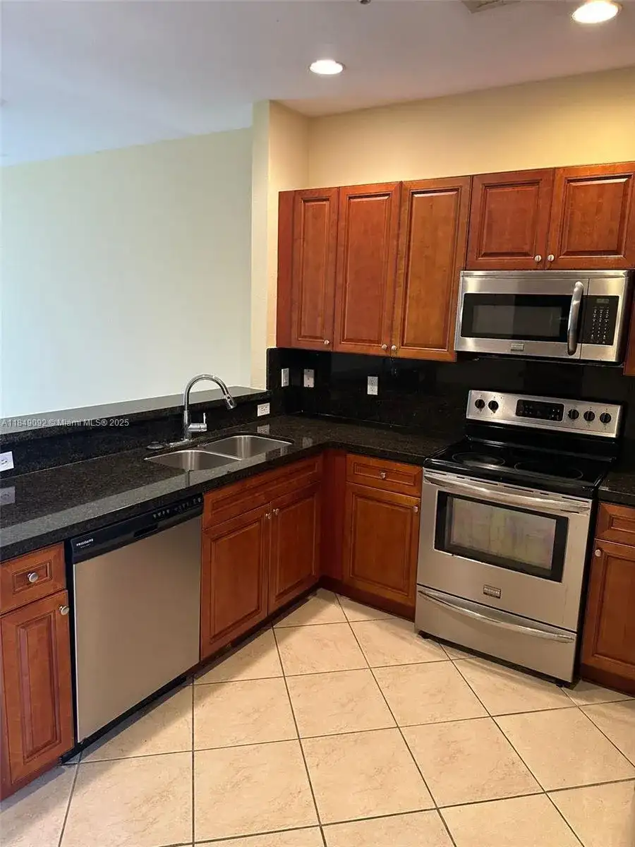 3593 NW 13th St # 3593, Lauderhill FL 33311 photo 4