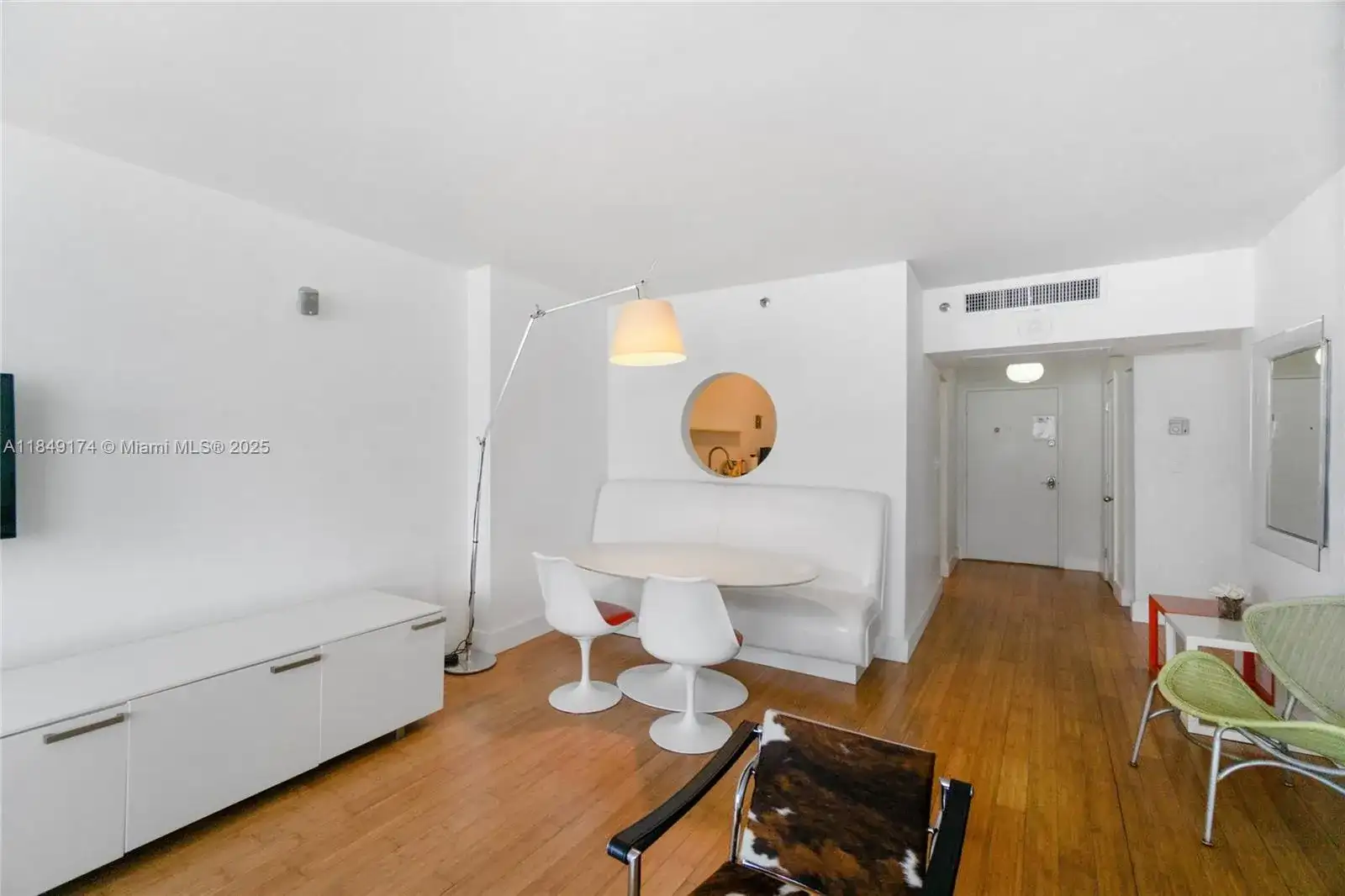 100 Lincoln Rd # 923, Miami Beach FL 33139 photo 3