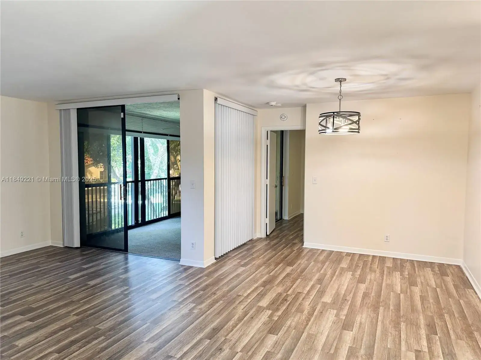 2739 S Carambola Cir S # 1914, Coconut Creek FL 33066