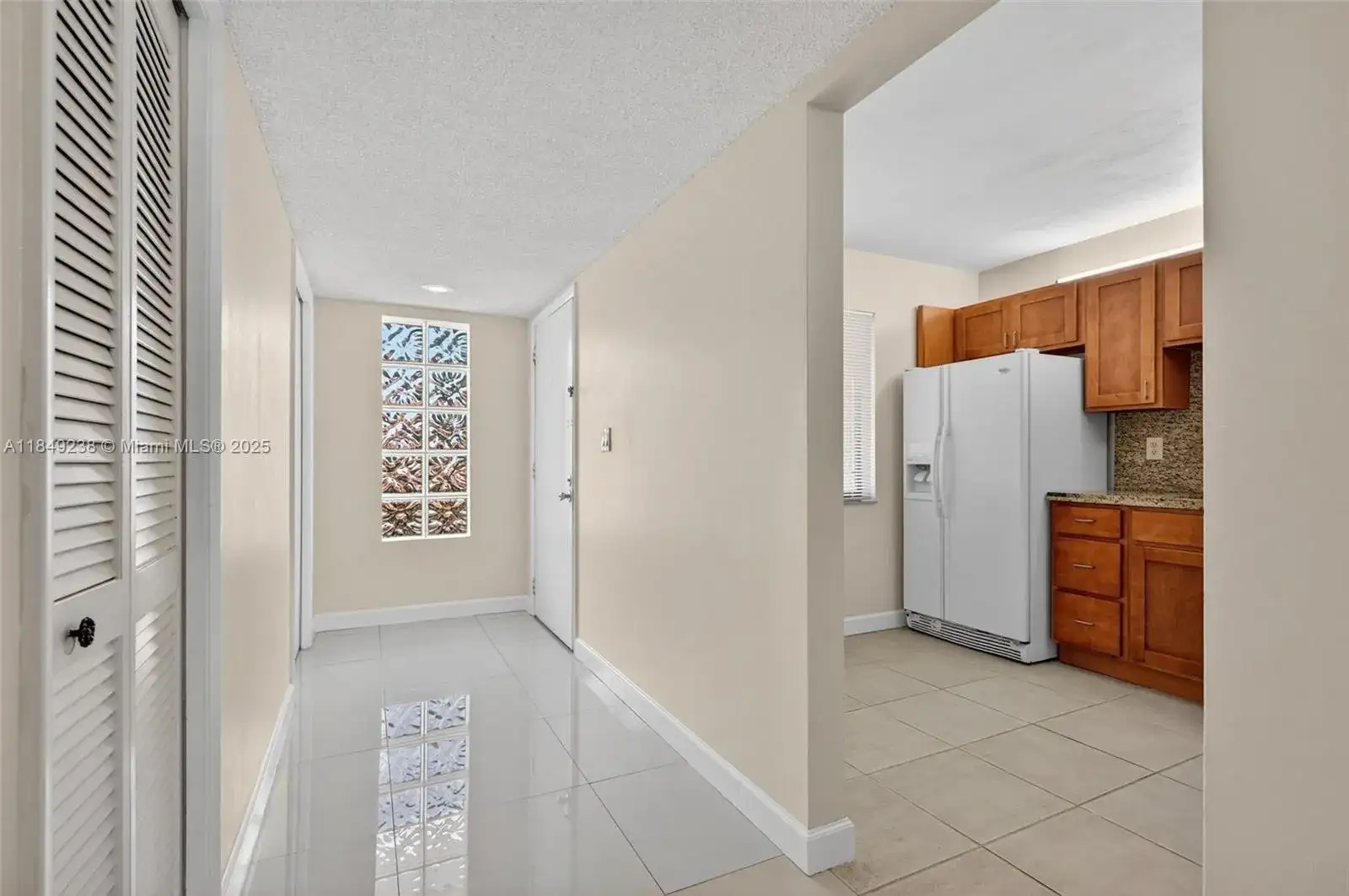 16210 Laurel Dr # 203, Weston FL 33326 photo 5
