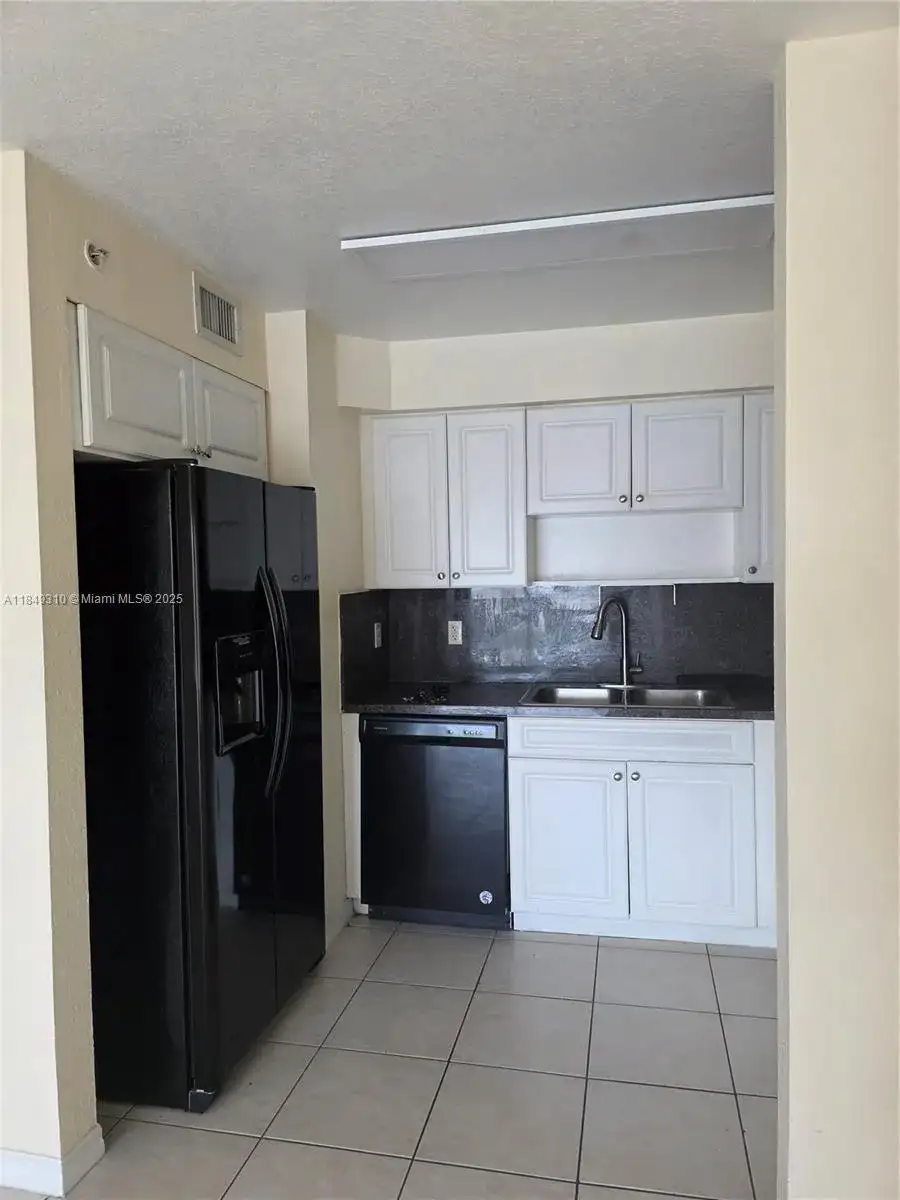 650 Palm Ave # B6, Hialeah FL 33010 photo 5