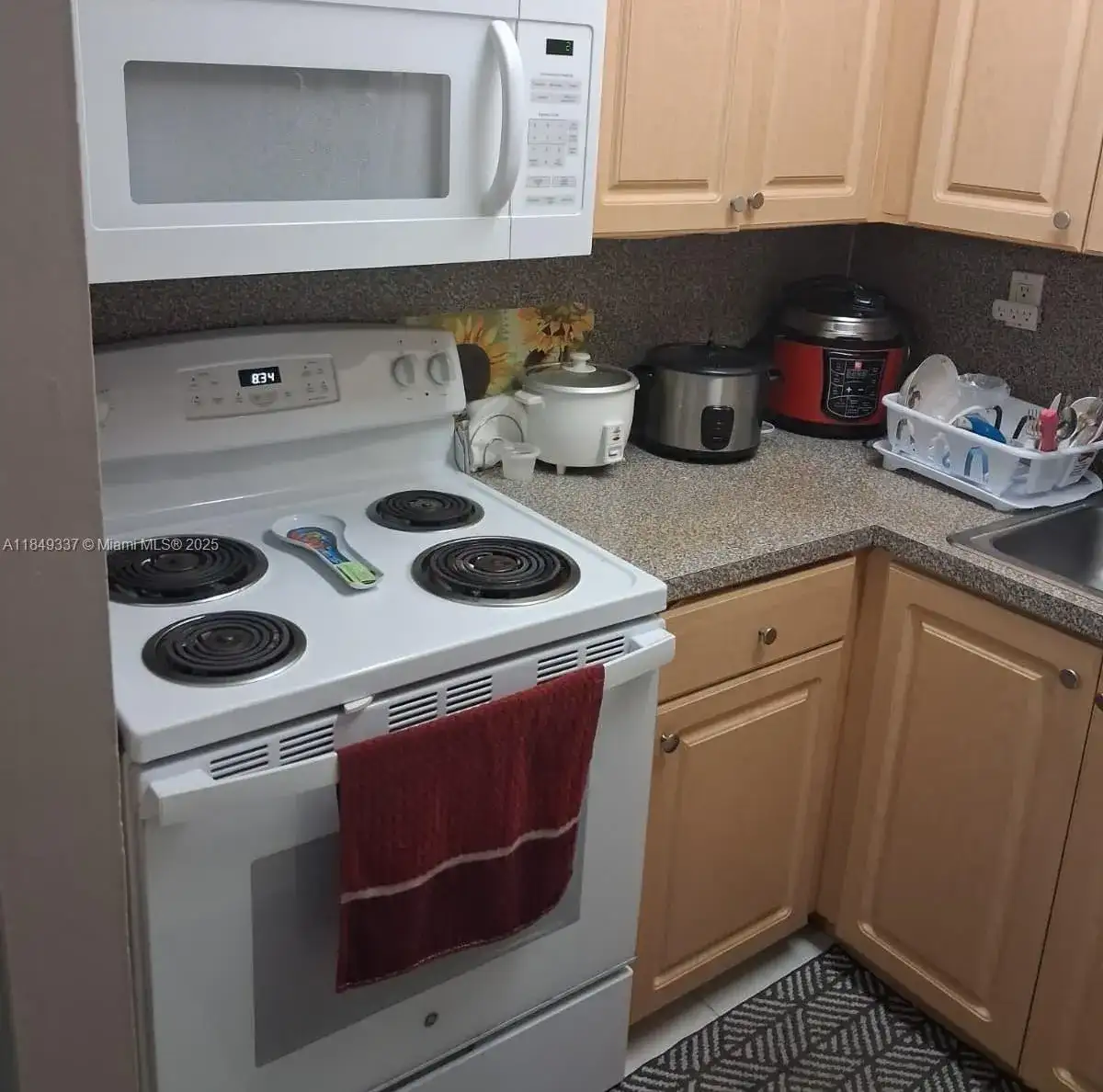 8007 W 6th Ave # L, Hialeah FL 33014 photo 3
