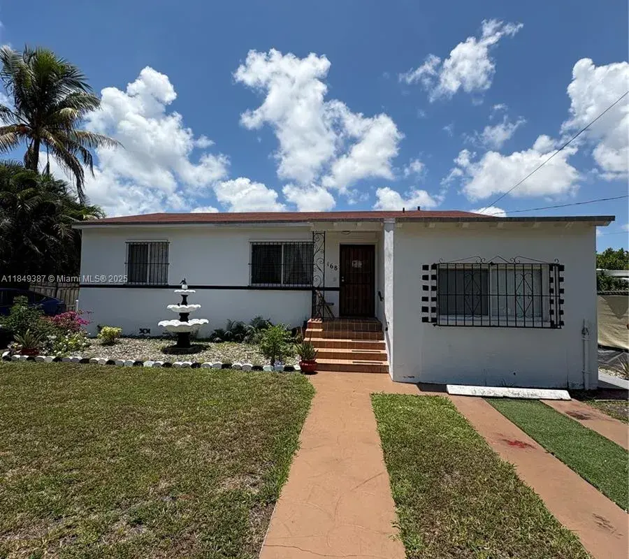 168 NW 39th St, Miami FL 33127
