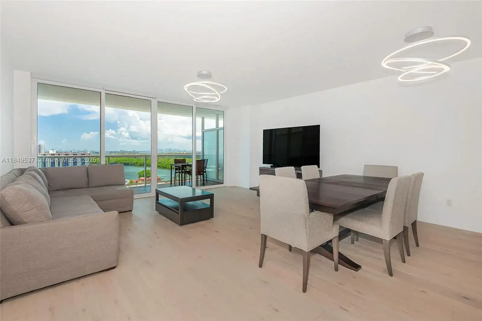 400 Sunny Isles Blvd, Sunny Isles Beach FL 33160 photo 2