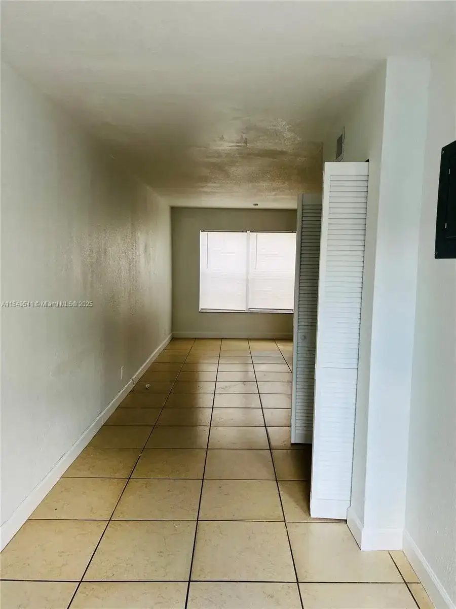 4705 NW 9th Dr # 4705, Plantation FL 33317 photo 5