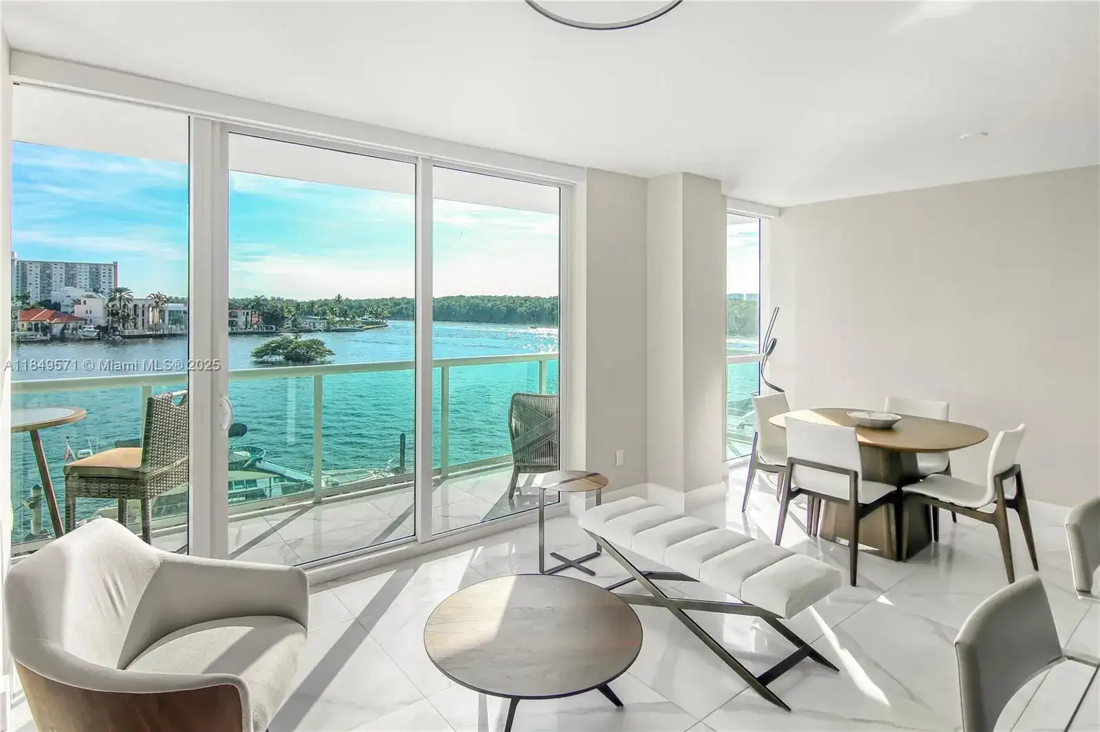 400 Sunny Isles Blvd # 307, Sunny Isles Beach FL 33160 photo 4