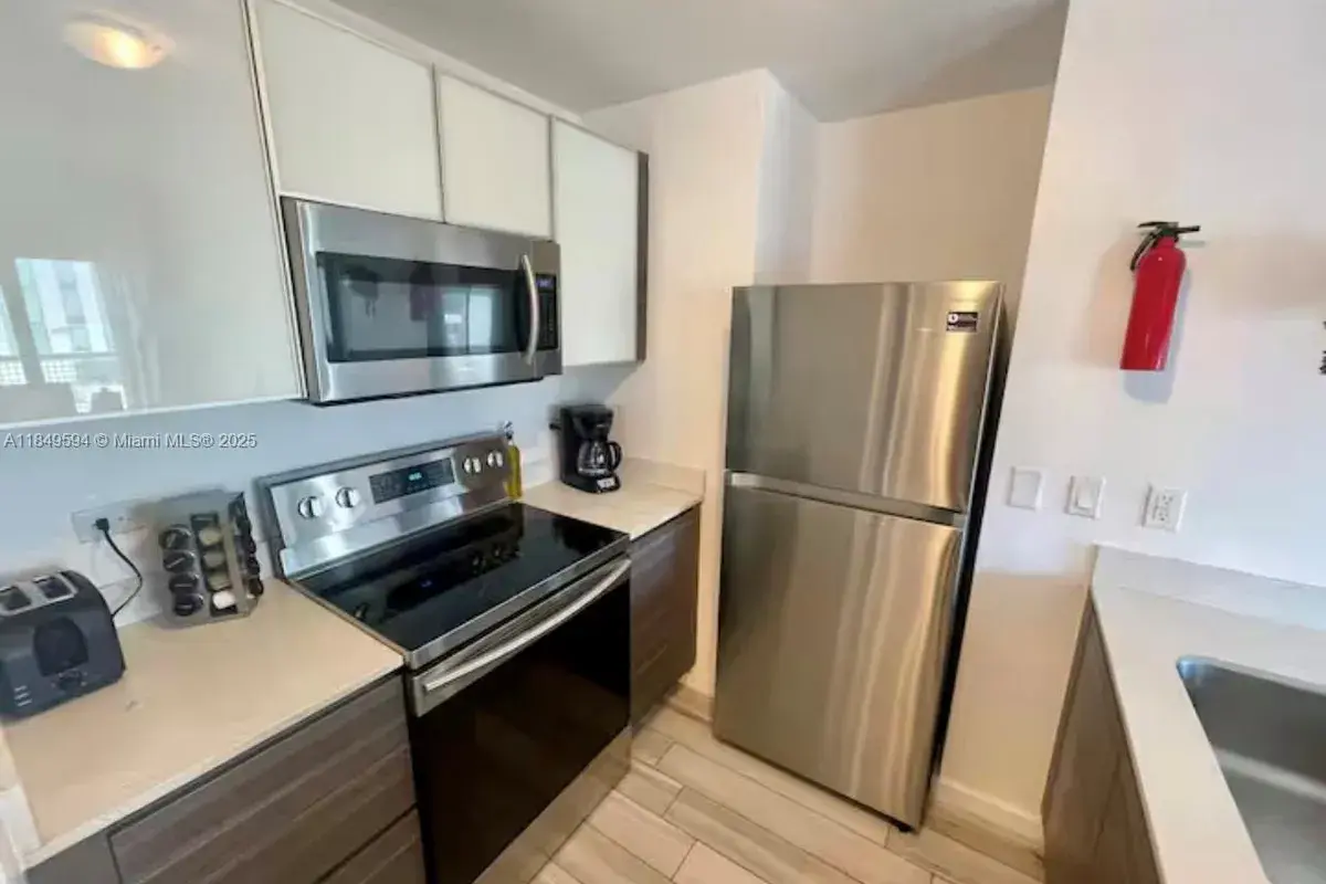 481 NE 29th St # 705, Miami FL 33137