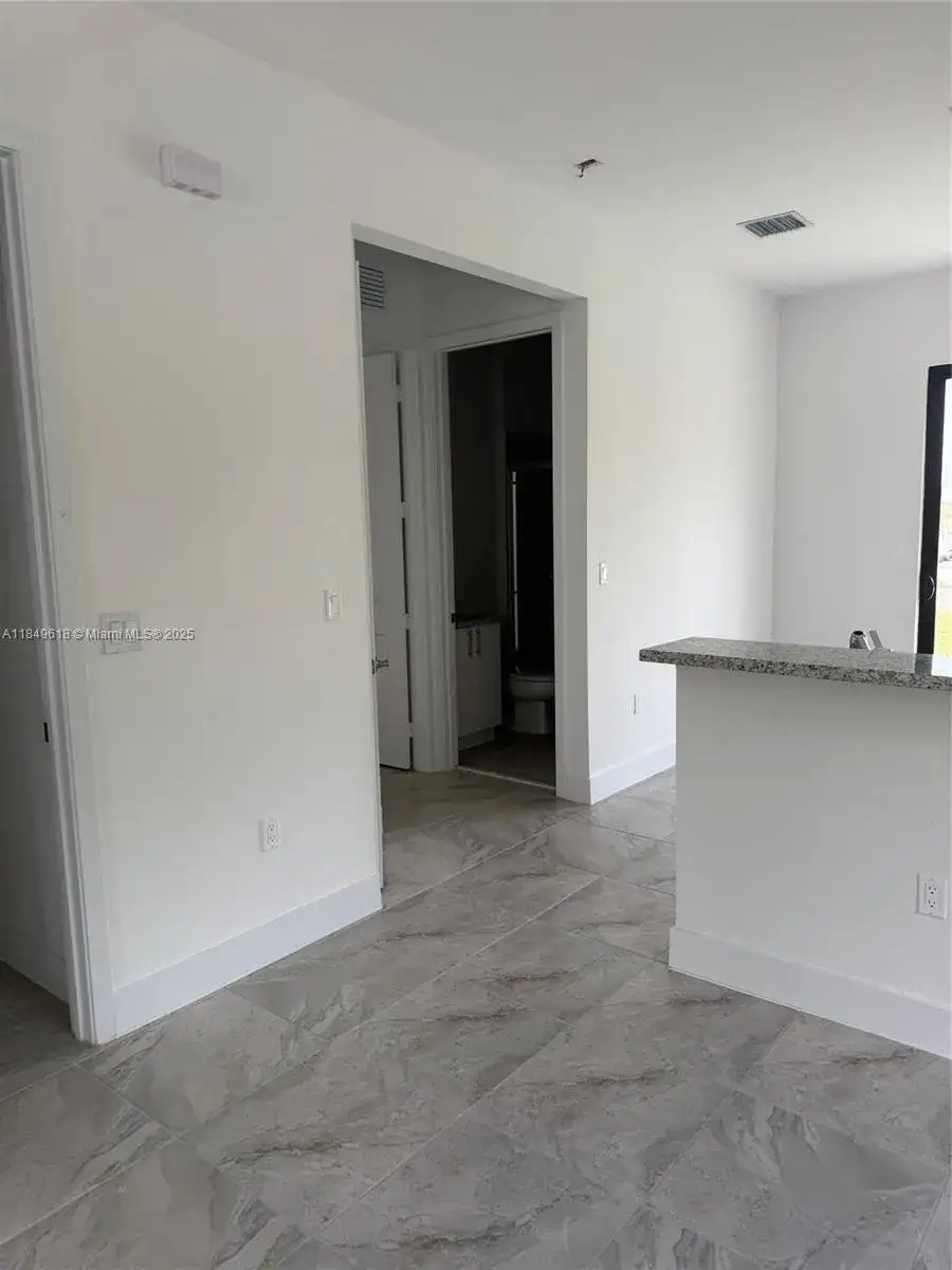 18918 SW 316th St, Homestead FL 33030 photo 4
