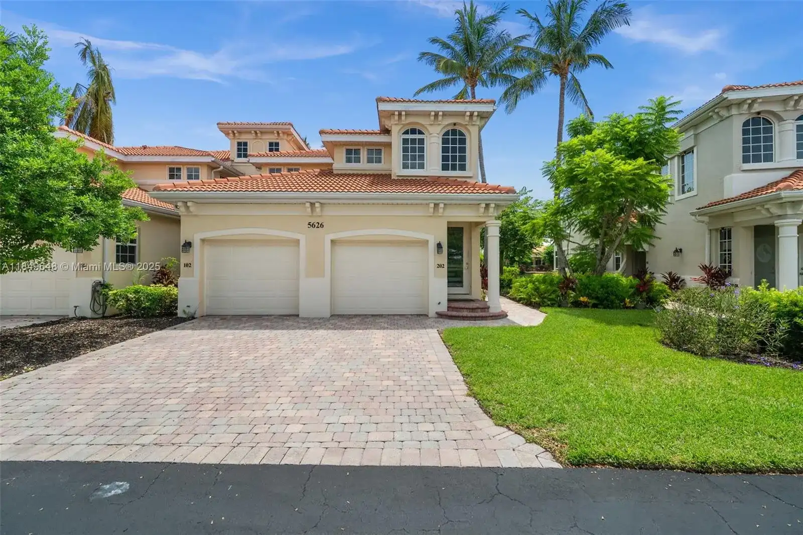 5626 Cape Harbour DR # 102, Cape Coral FL 33914