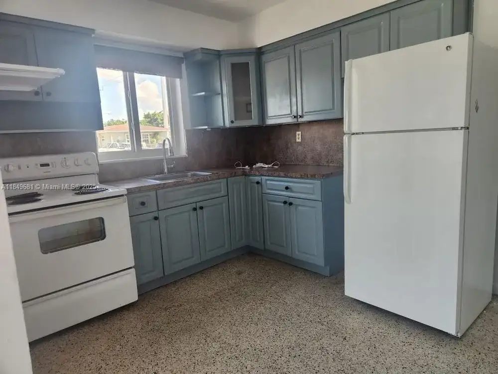 10 NW 48th Pl # 1, Miami FL 33126 photo 3