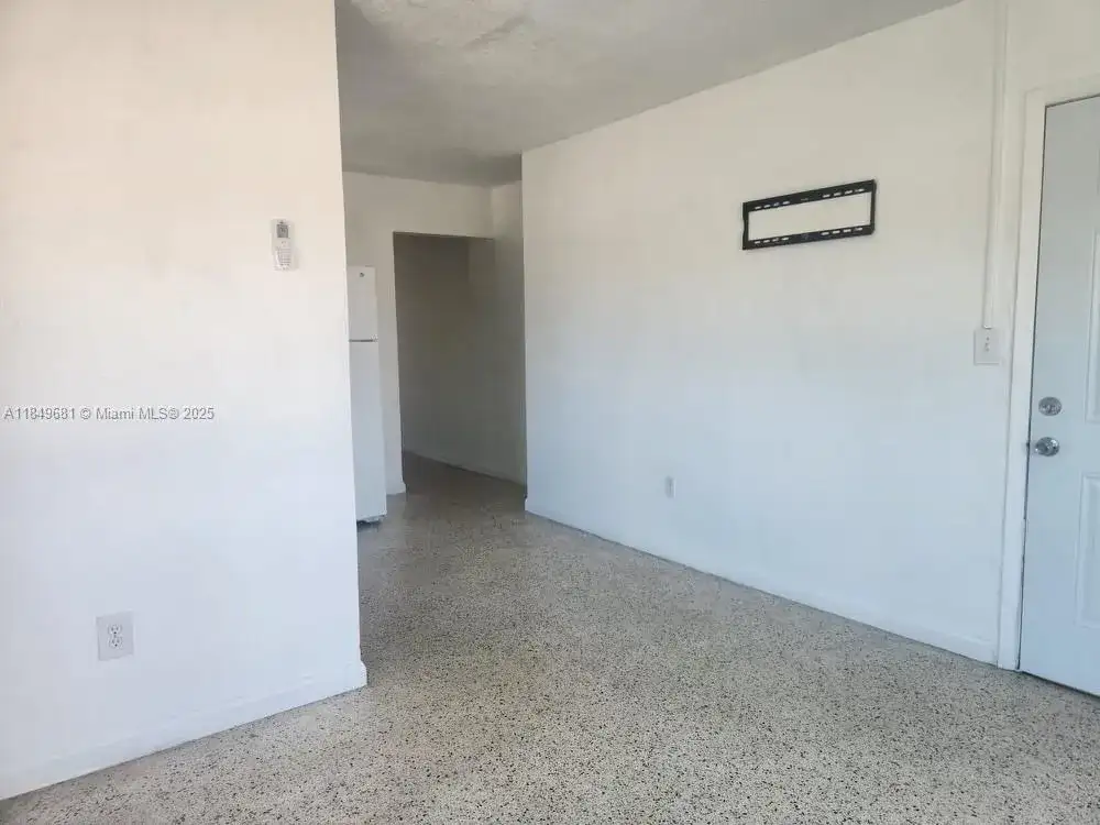10 NW 48th Pl # 1, Miami FL 33126 photo 4