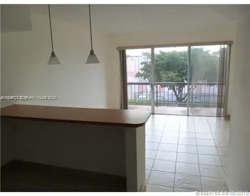 10900 SW 104th St # 323, Miami FL 33176 photo 2