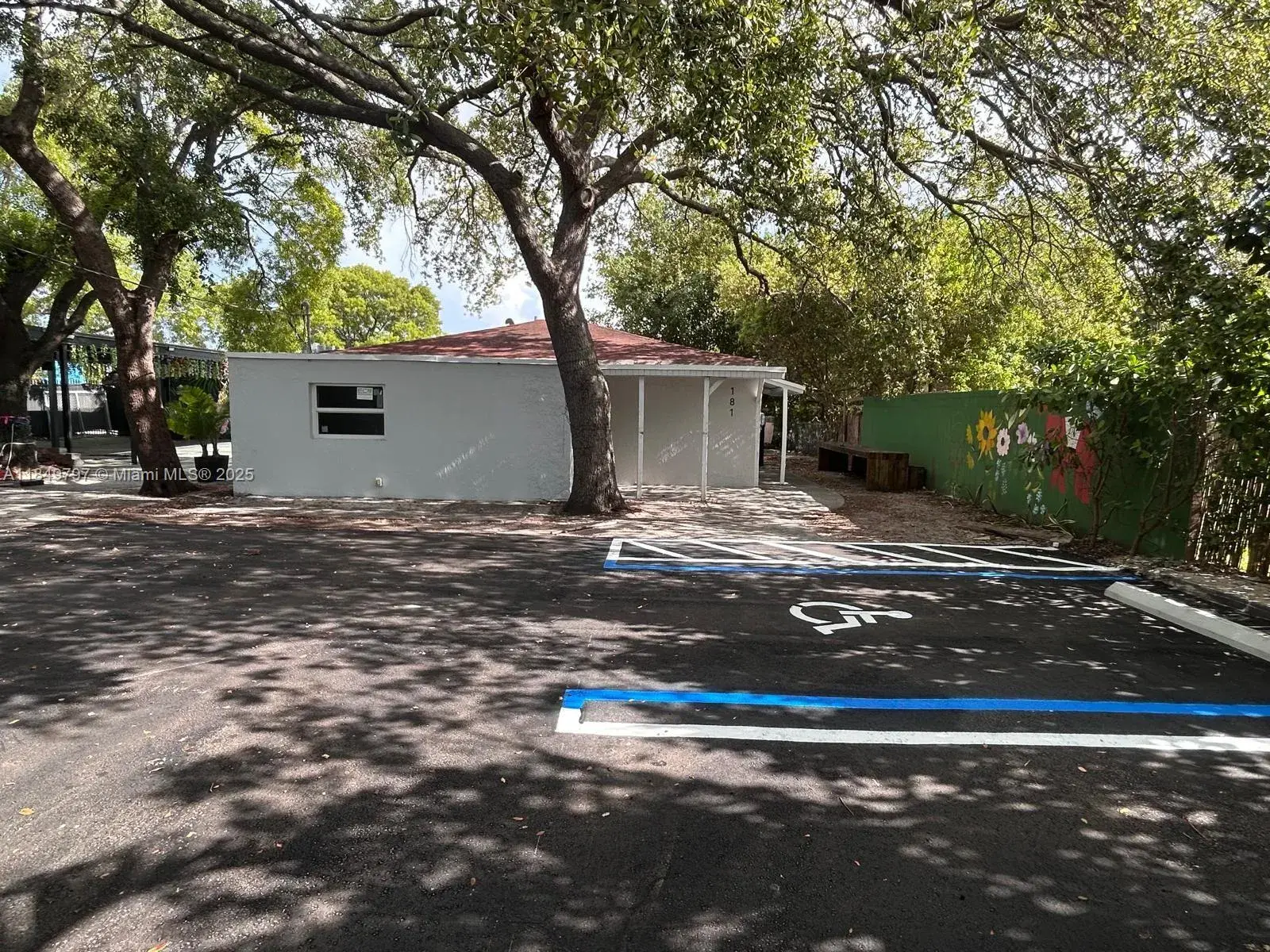181 NW 44 St # 181, Miami FL 33127