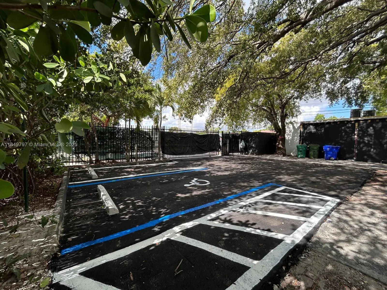 181 NW 44 St # 181, Miami FL 33127