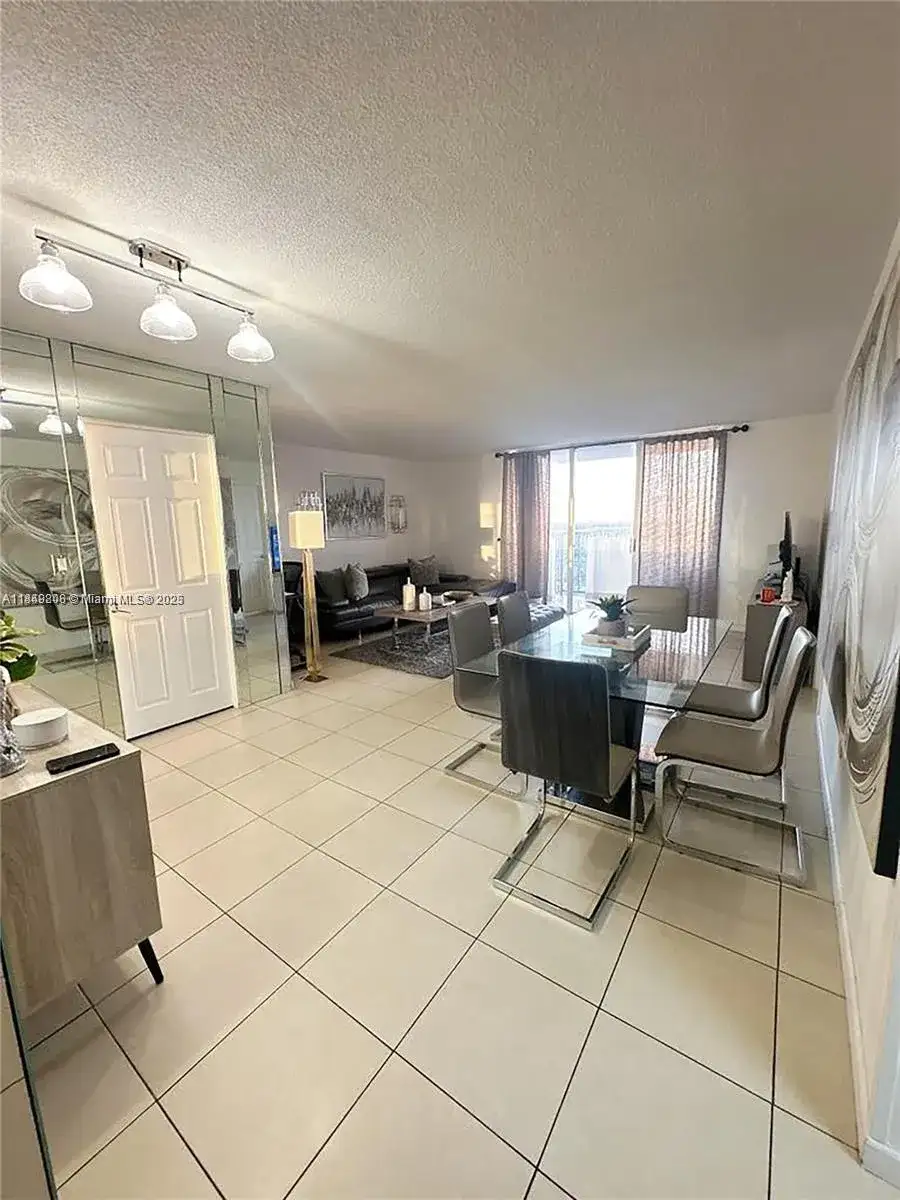 2750 NE 183rd St # 1404, Aventura FL 33160 photo 5