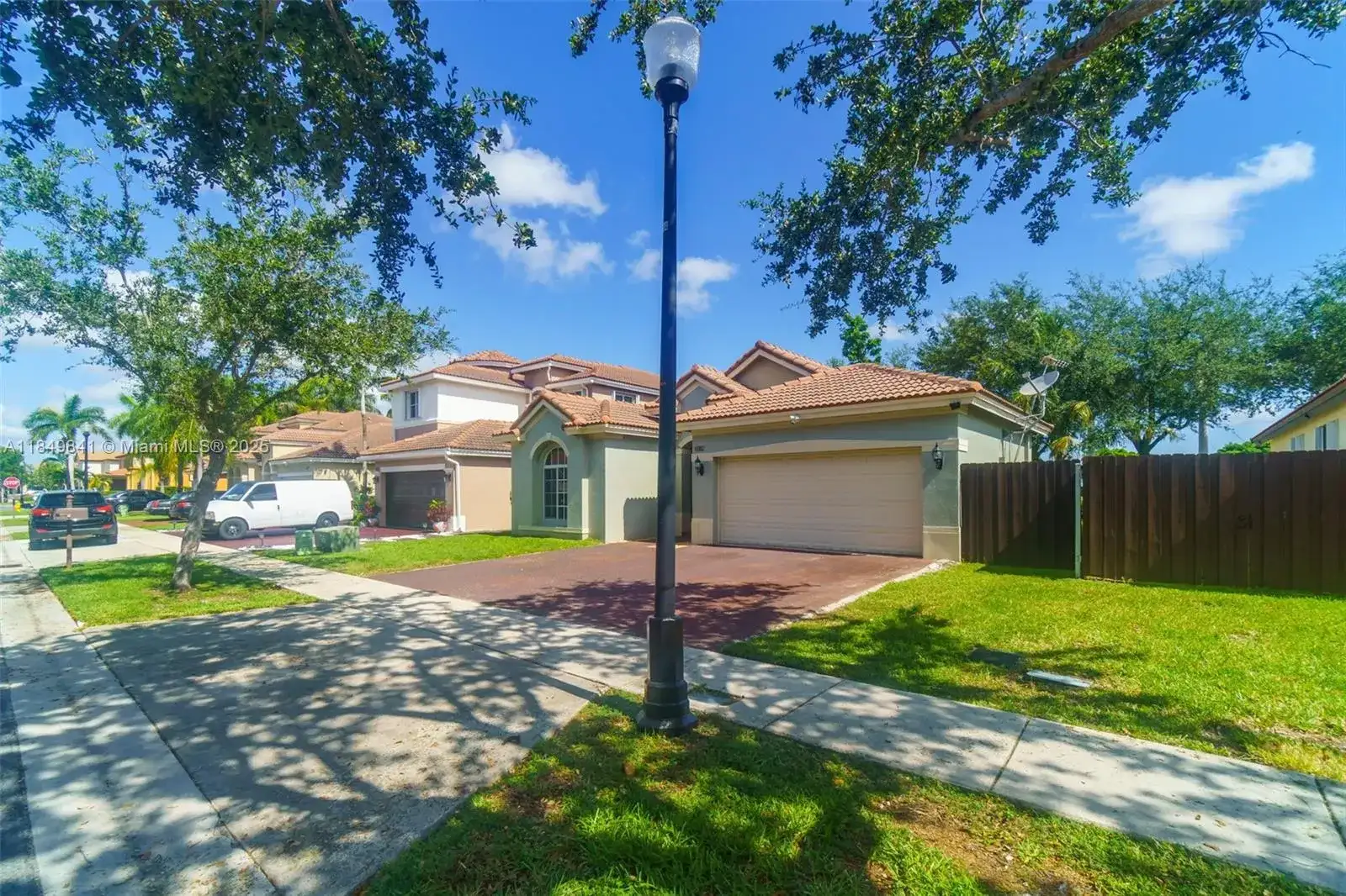 2219 SE 1st St, Homestead FL 33033 photo 2