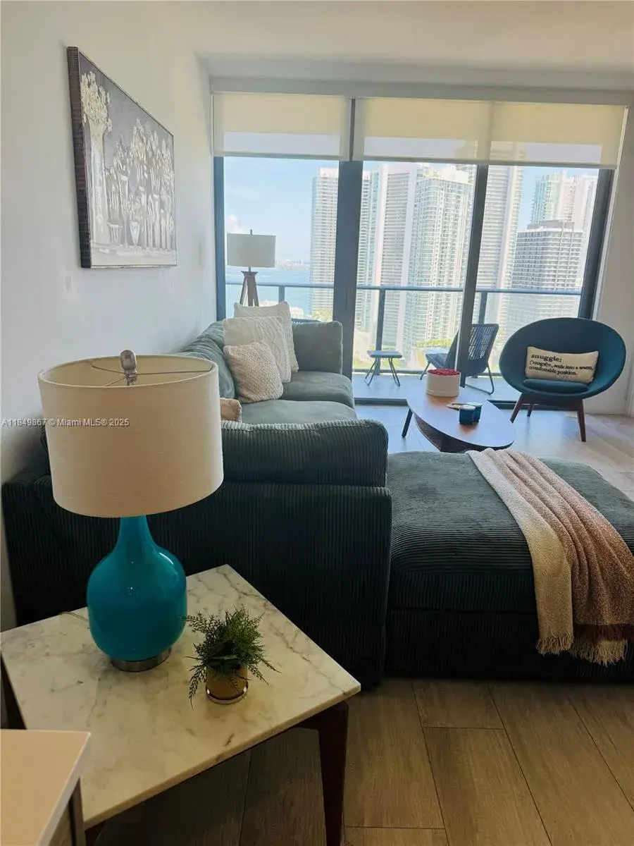 121 NE 34th St # 2705, Miami FL 33137