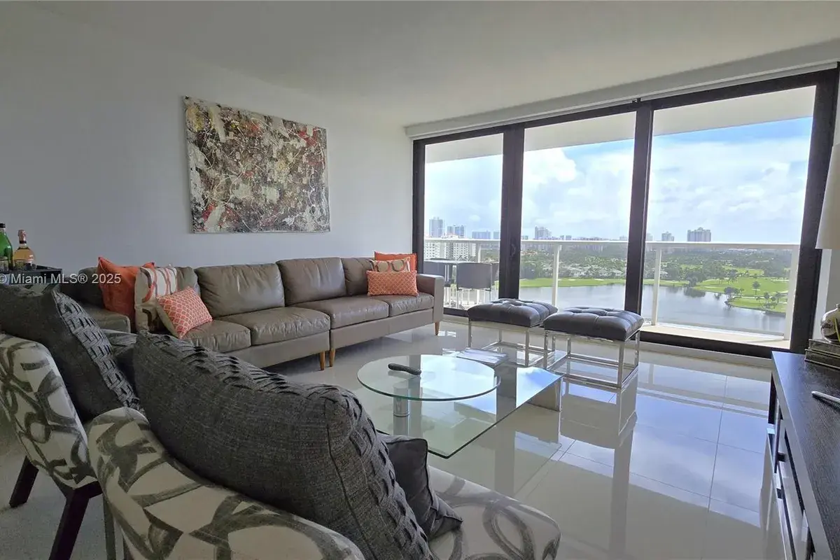 3731 N Country Club Dr # 1825, Aventura FL 33180