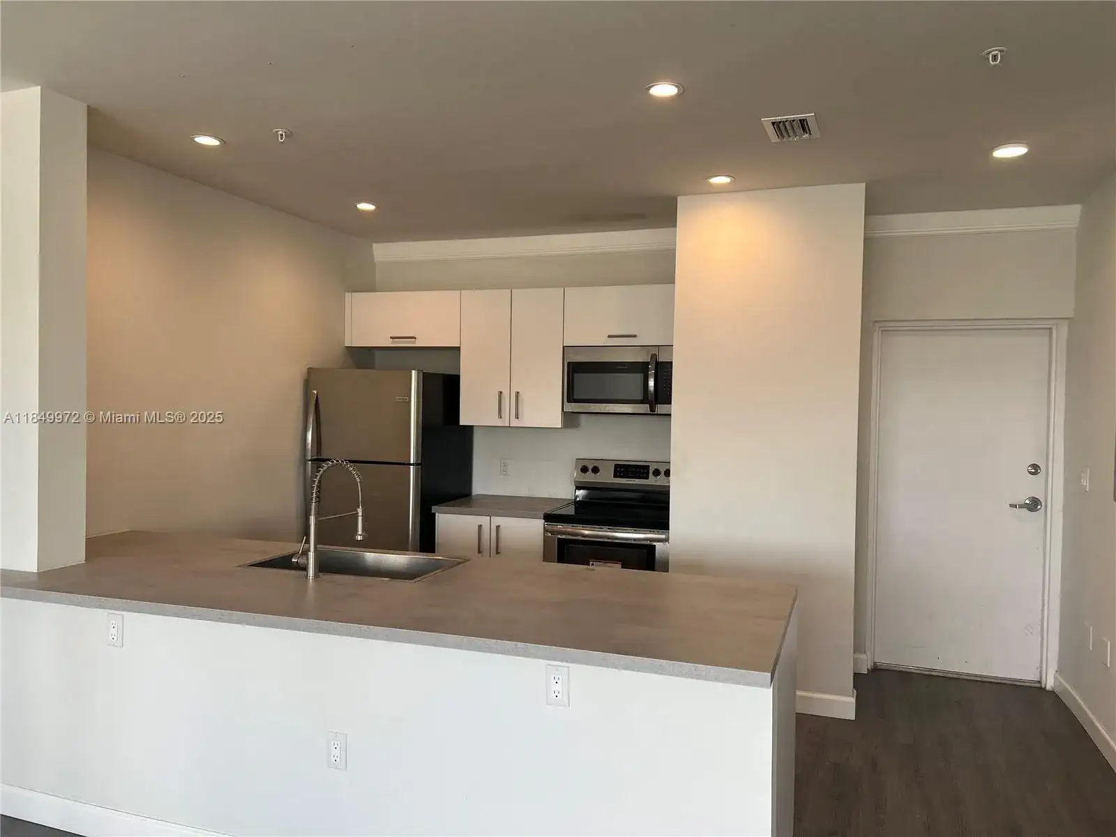 2311 NW 22nd Ave # 207, Miami FL 33142 photo 2