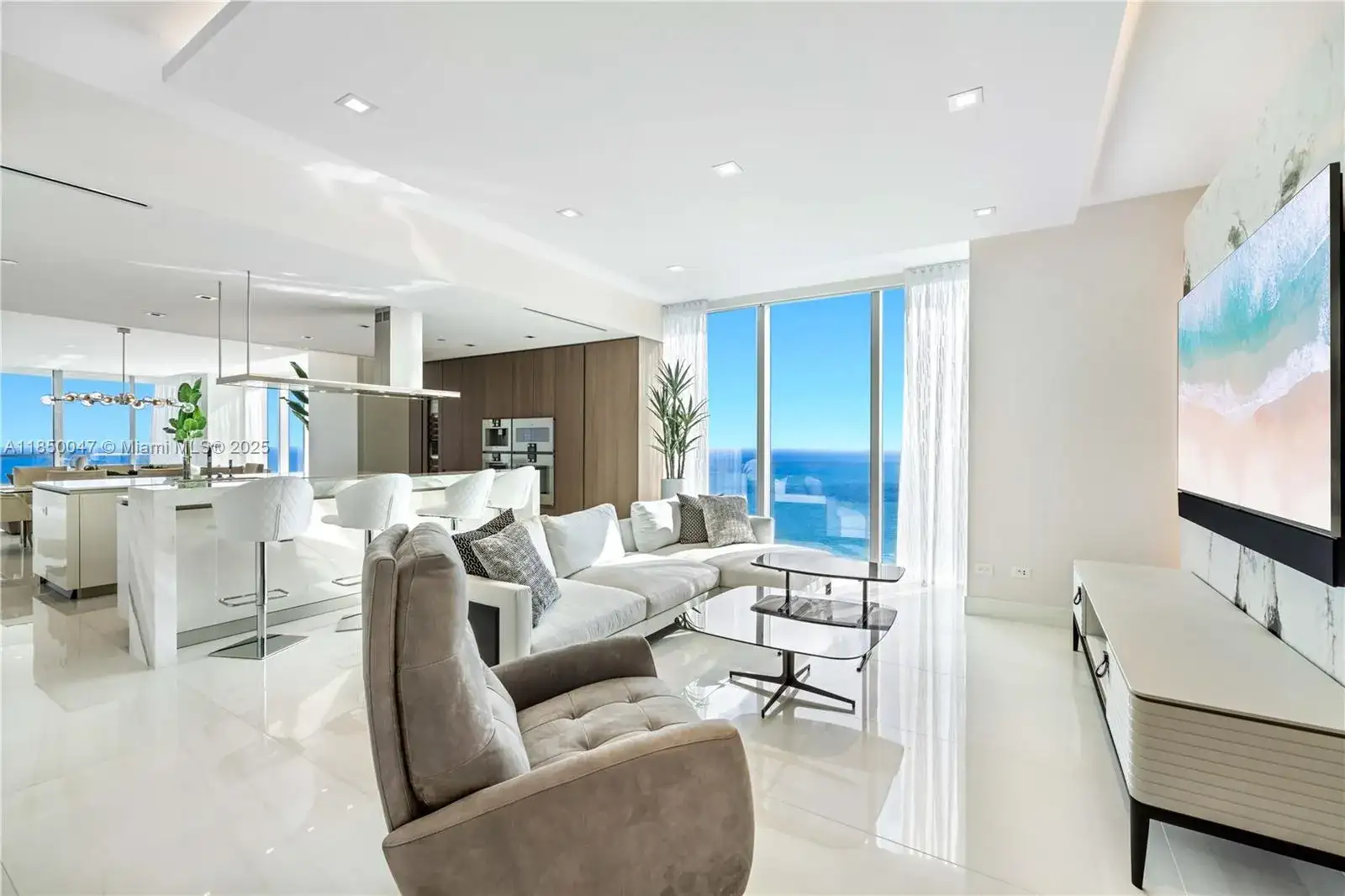18501 Collins Ave, Sunny Isles Beach FL 33160 photo 5