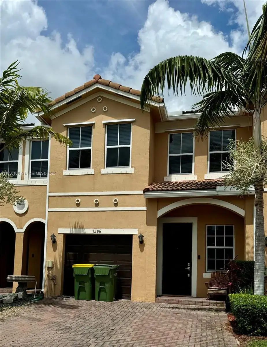 1386 SE 23rd Ter, Homestead FL 33035 photo 2