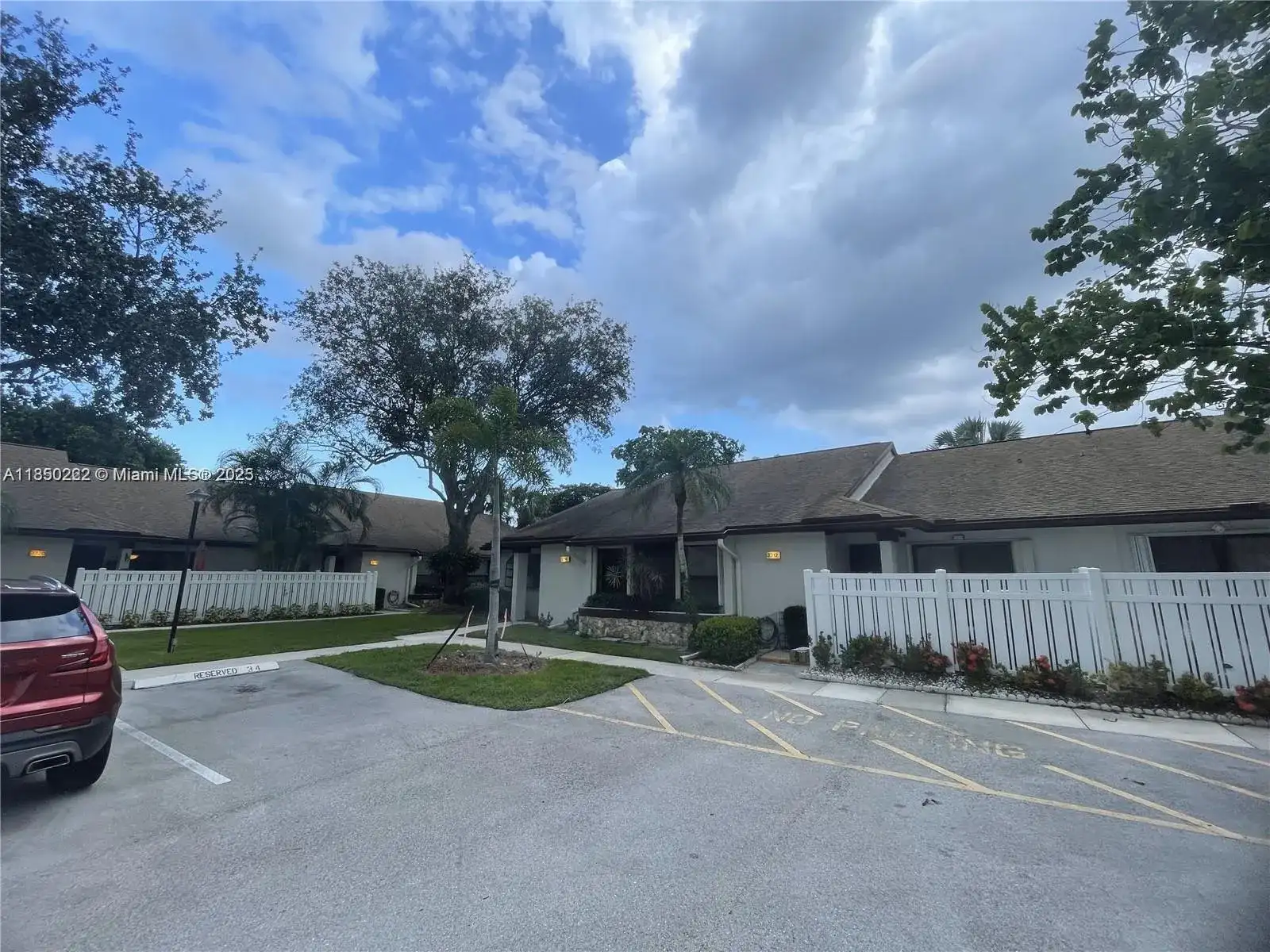 3314 S Carambola Cir S # 2523, Coconut Creek FL 33066 photo 2