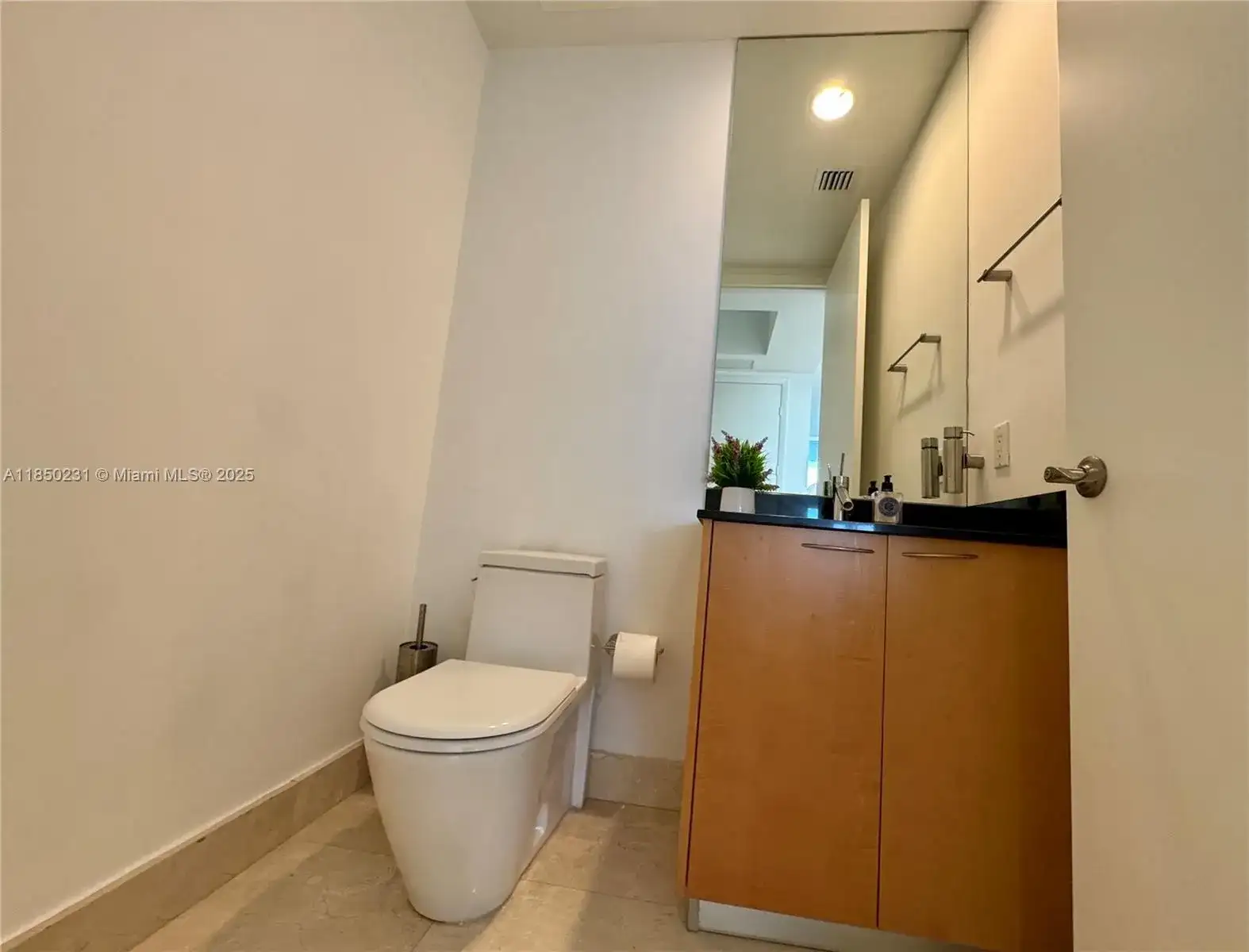 15901 Collins Ave # 1804, Sunny Isles Beach FL 33160 photo 5