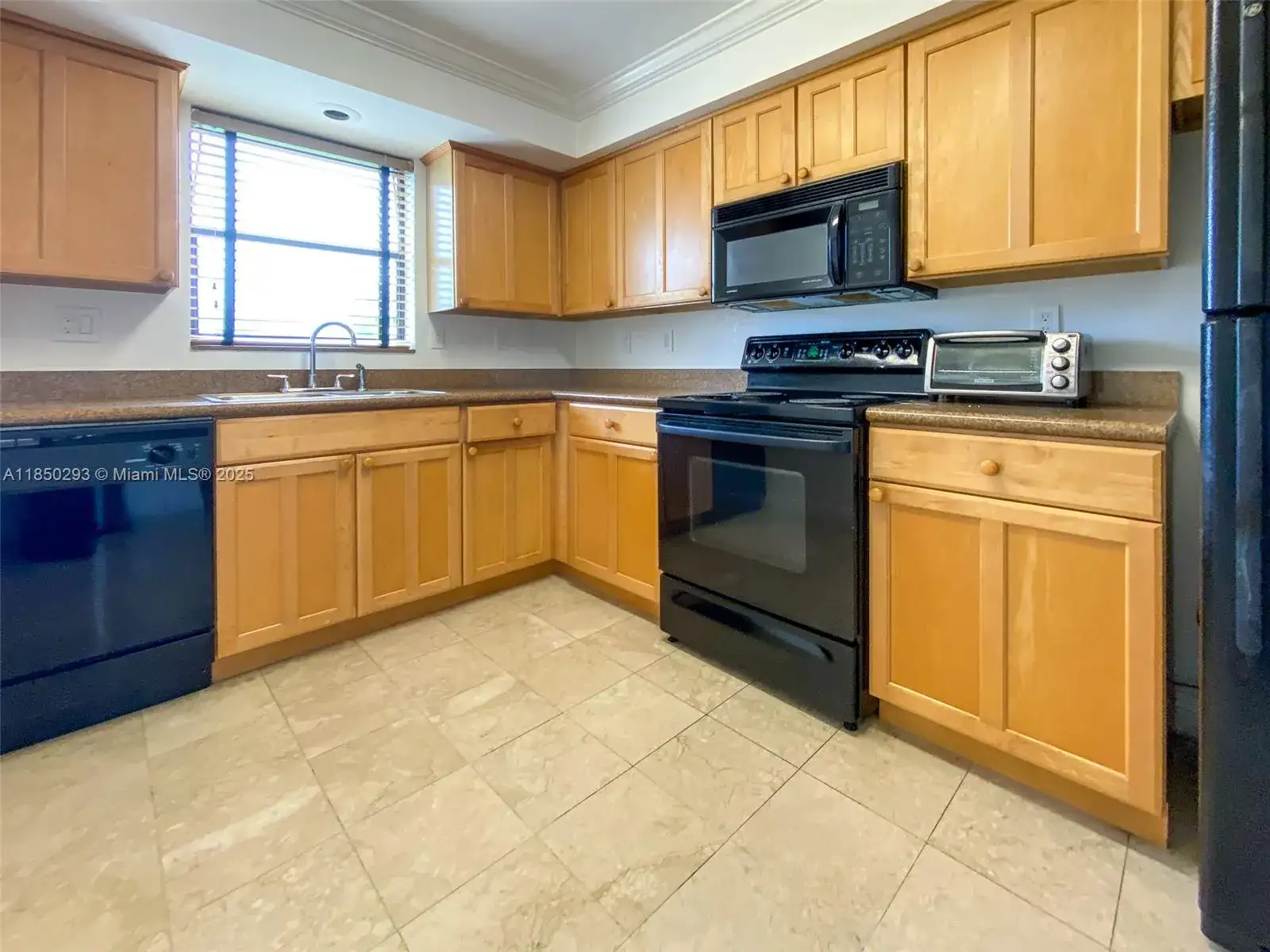 10000 Bay Harbor Ter # A, Bay Harbor Islands FL 33154 photo 4