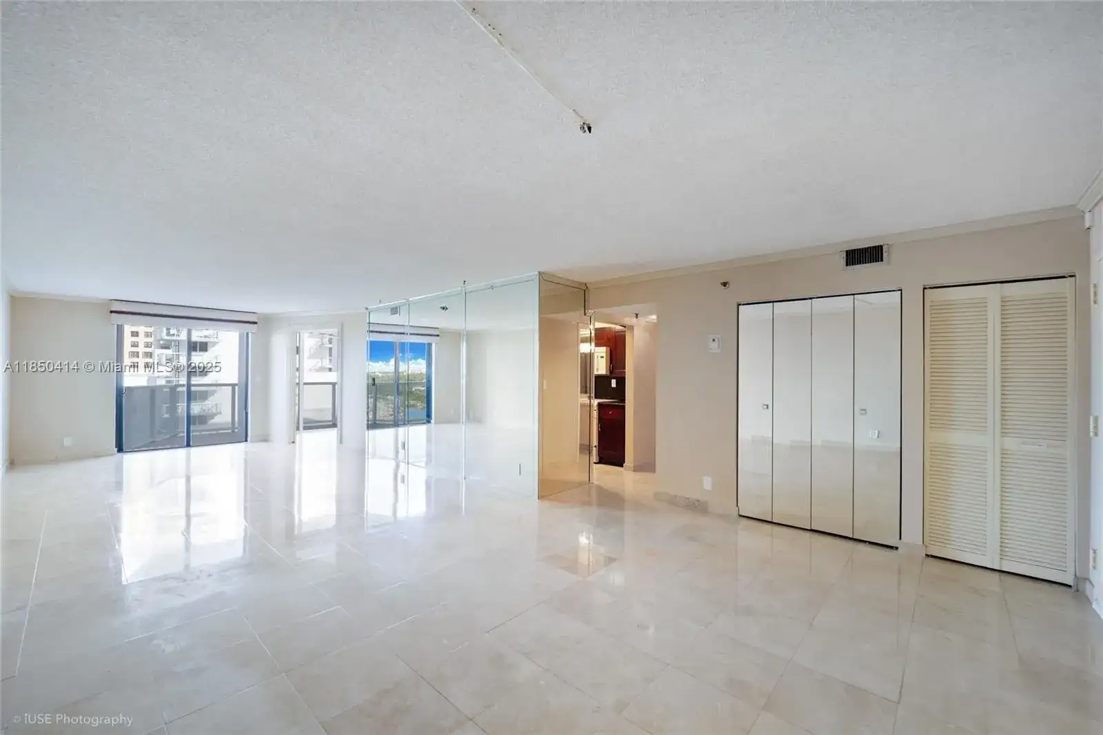 2401 Collins Ave # 1109, Miami Beach FL 33140 photo 5