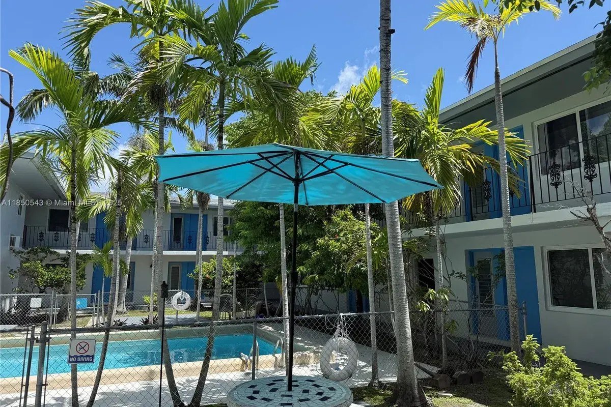 7441 SW 59th Pl # 12A, South Miami FL 33143