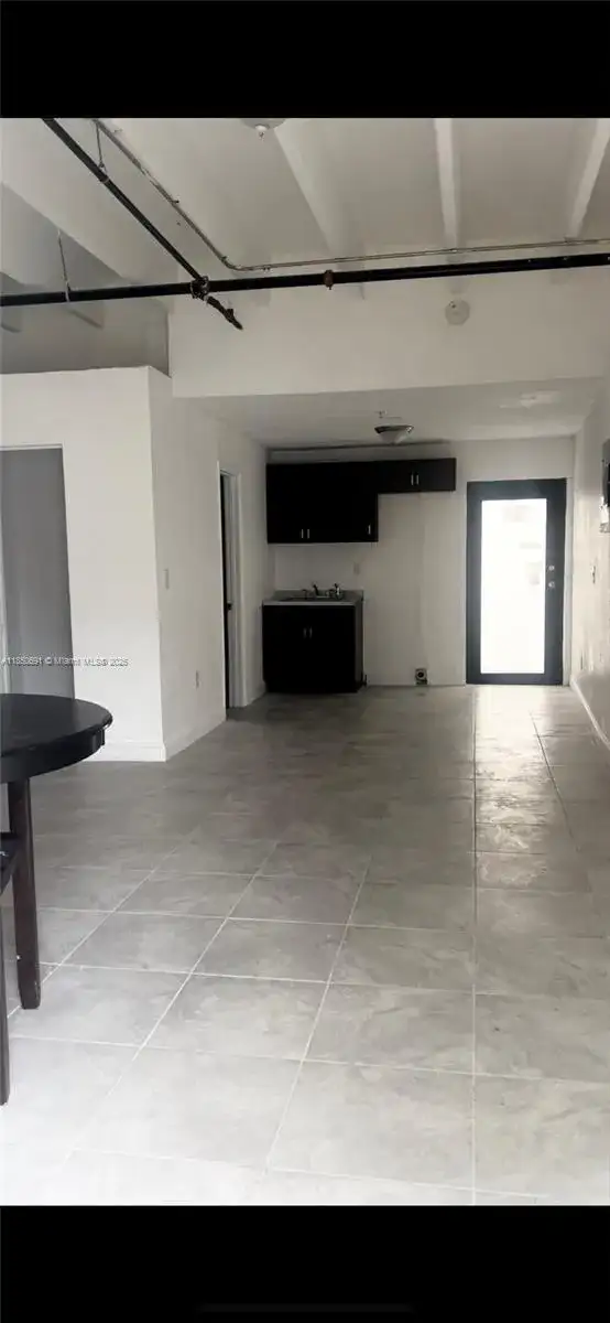1427 NW 2nd Ave, Florida City FL 33034 photo 2