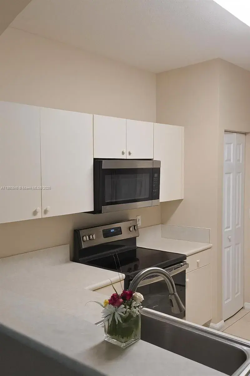 6939 Blue Skies Dr, Lake Worth FL 33463
