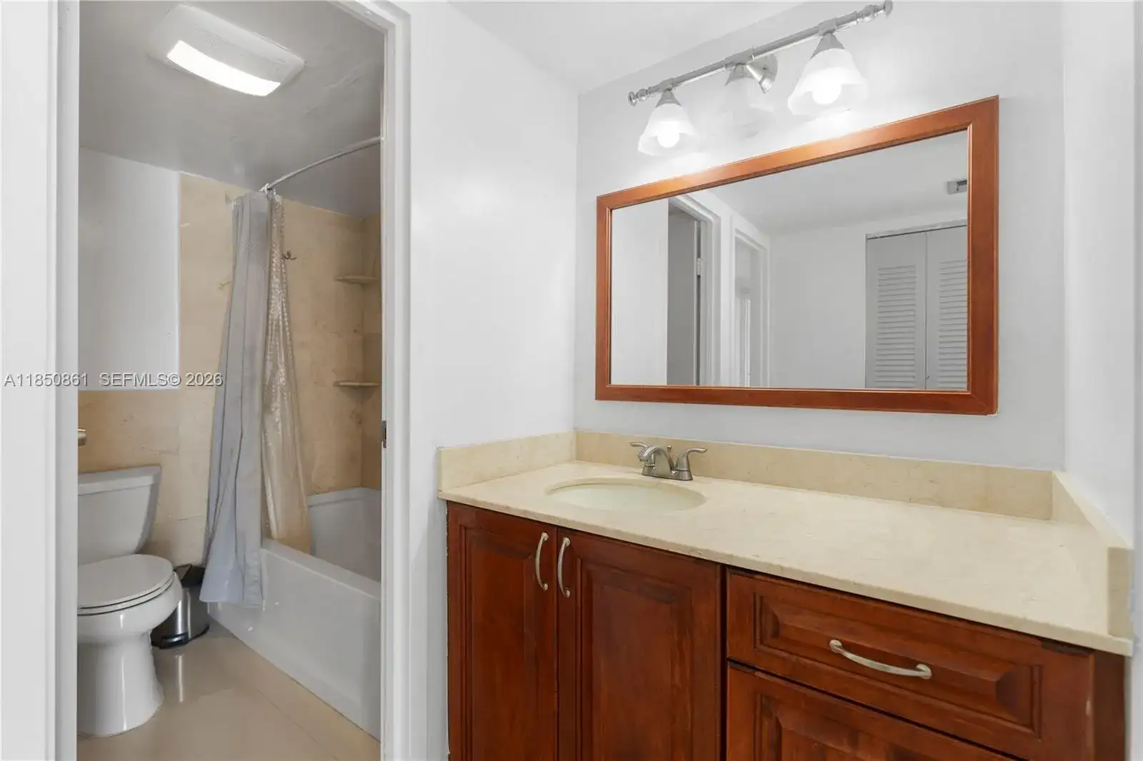 3675 N Country Club Dr # 105, Aventura FL 33180 photo 3