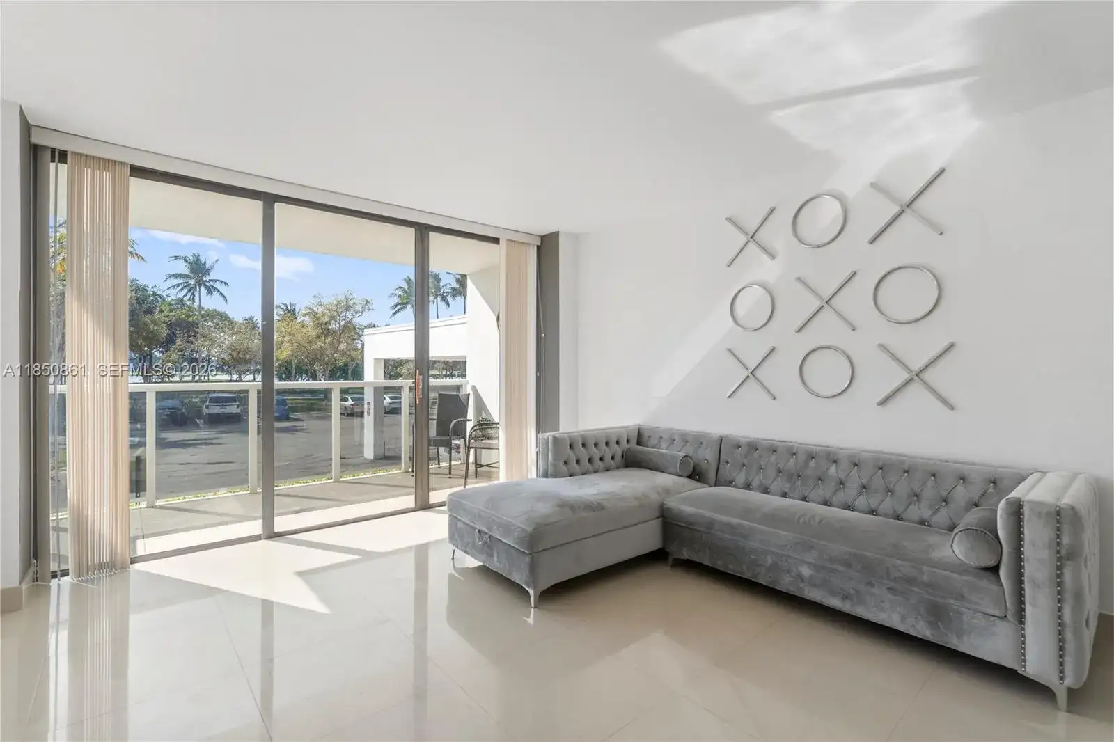 3675 N Country Club Dr # 105, Aventura FL 33180 photo 4