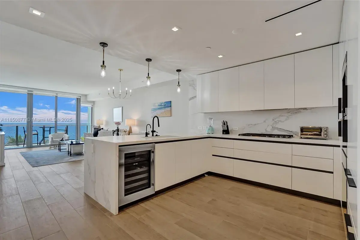 1116 N Ocean Blvd # 403, Pompano Beach FL 33062