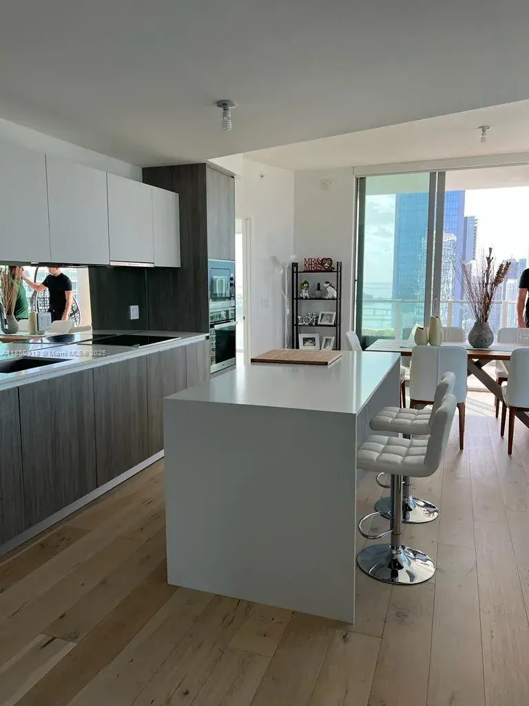 2900 NE 7th Ave # 4209, Miami FL 33137