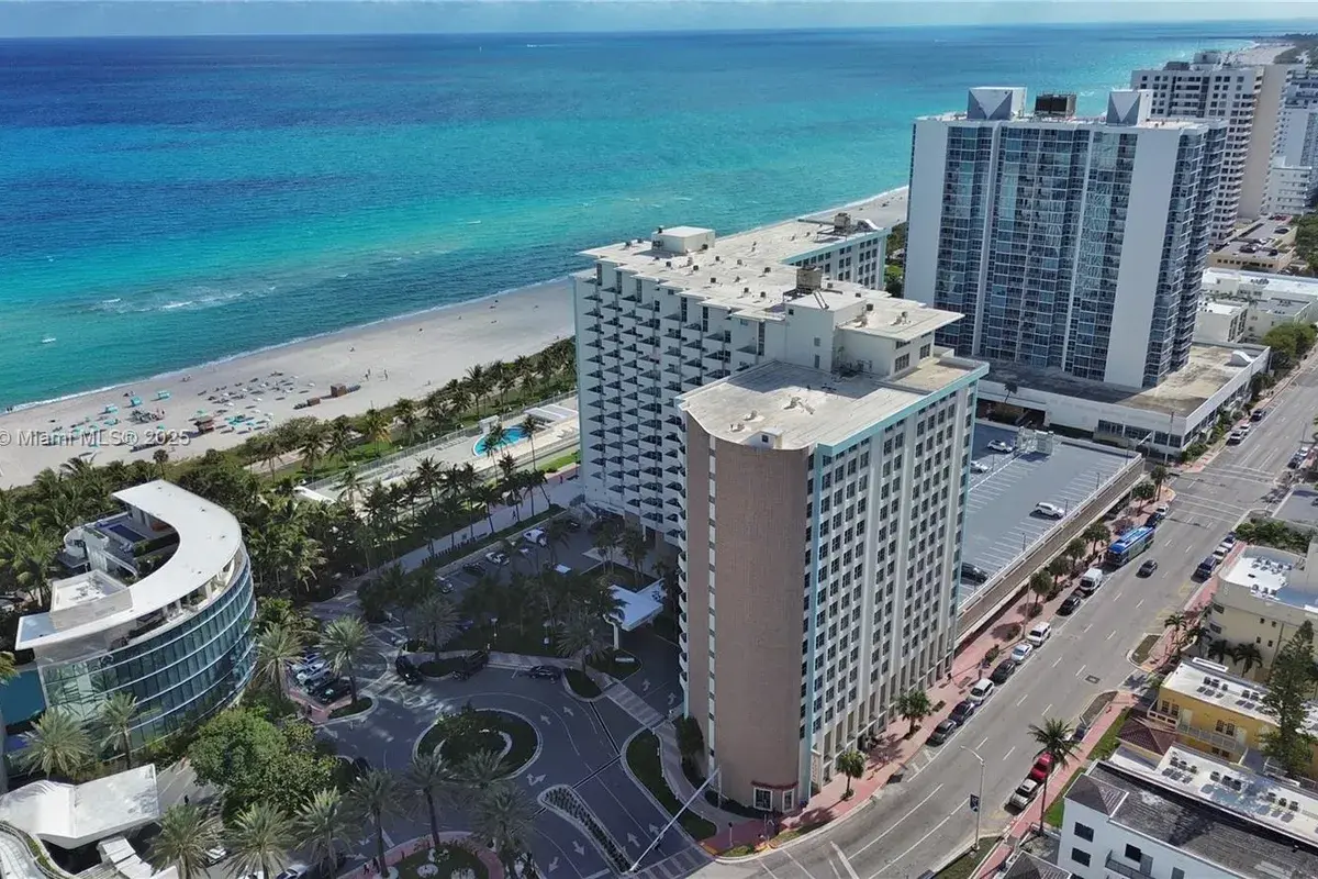 2899 Collins Ave # F, Miami Beach FL 33140