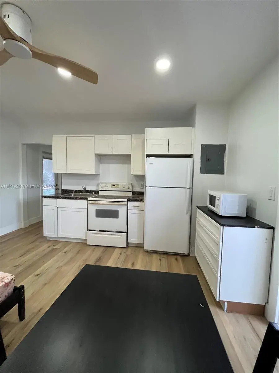 2410 Thomas St # 3c, Hollywood FL 33020