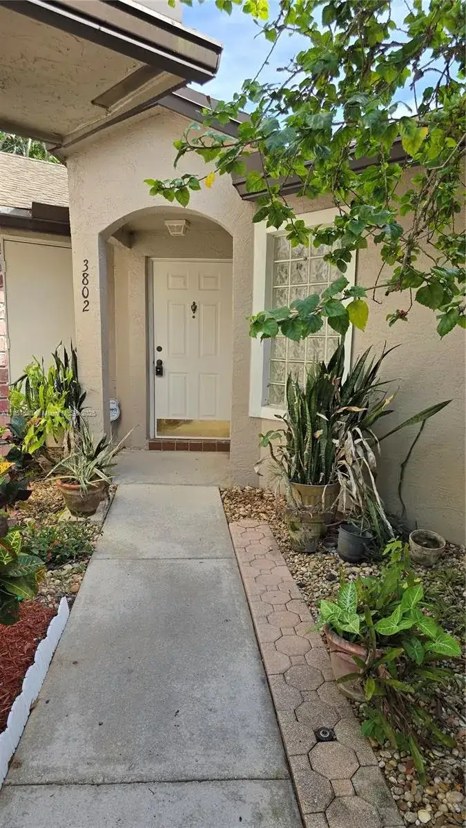 3802 NW 122nd Ter, Sunrise FL 33323 photo 3