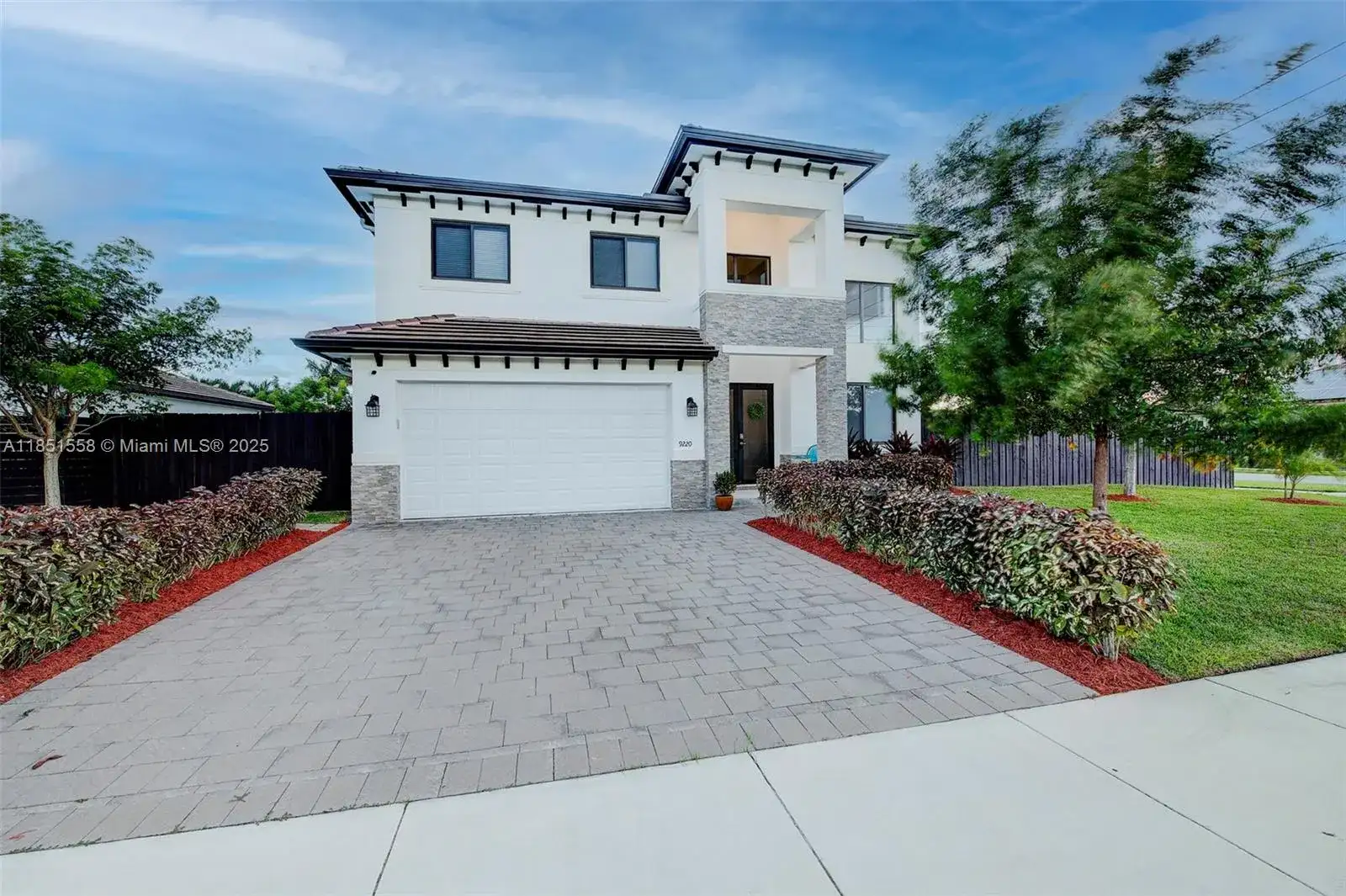 9220 SW 170th St, Palmetto Bay FL 33157 photo 3