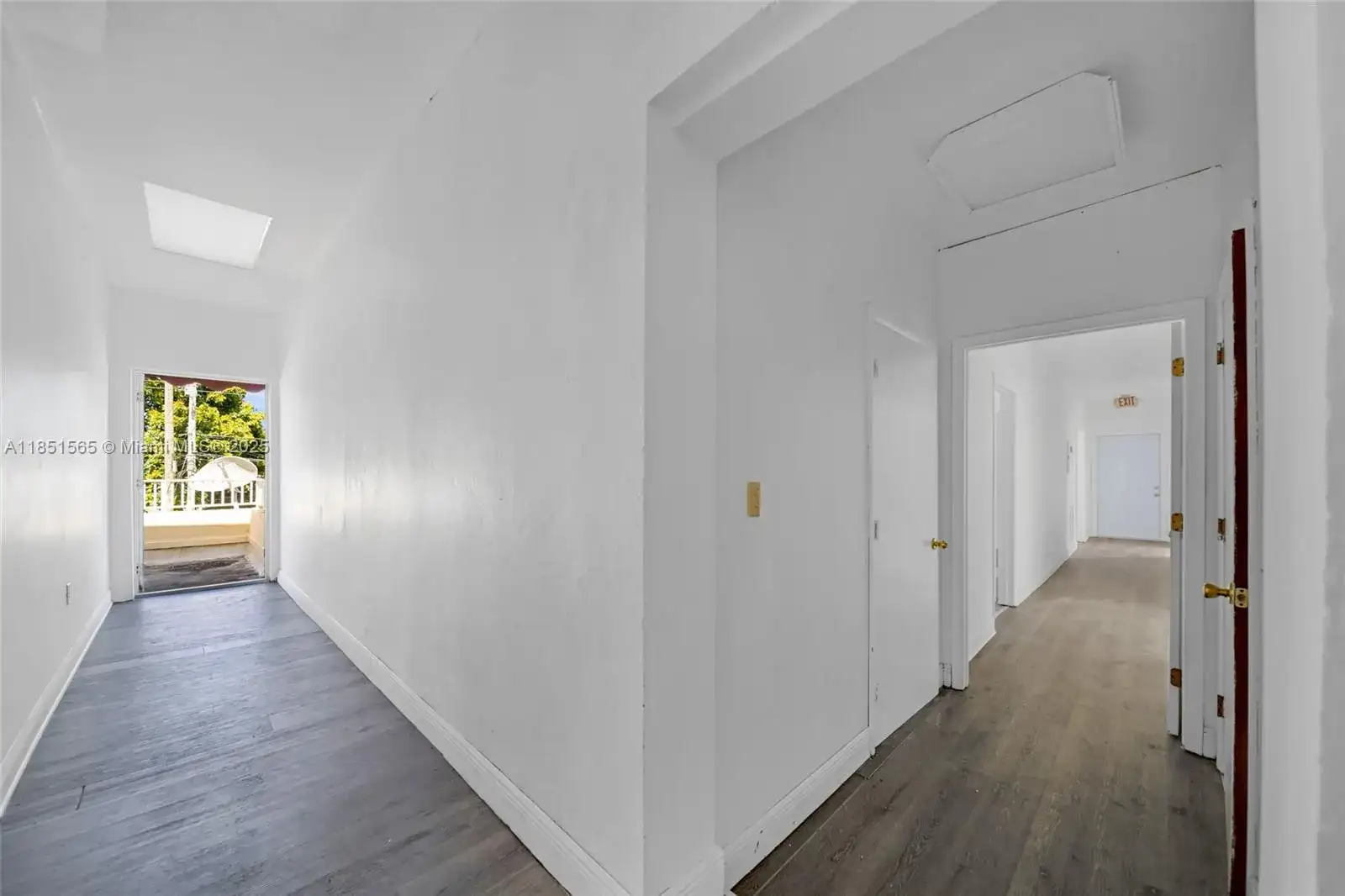 3465 SW 8th St # 3474, Miami FL 33135 photo 2