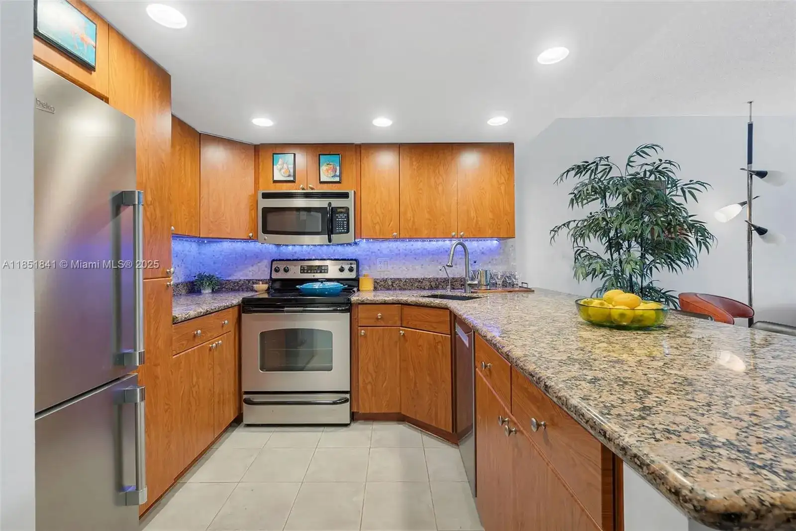 3004 NE 5th Ter # C, Wilton Manors FL 33334 photo 5
