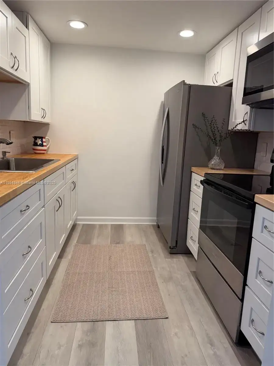 801 SW 133rd Ter # 310K, Pembroke Pines FL 33027 photo 3