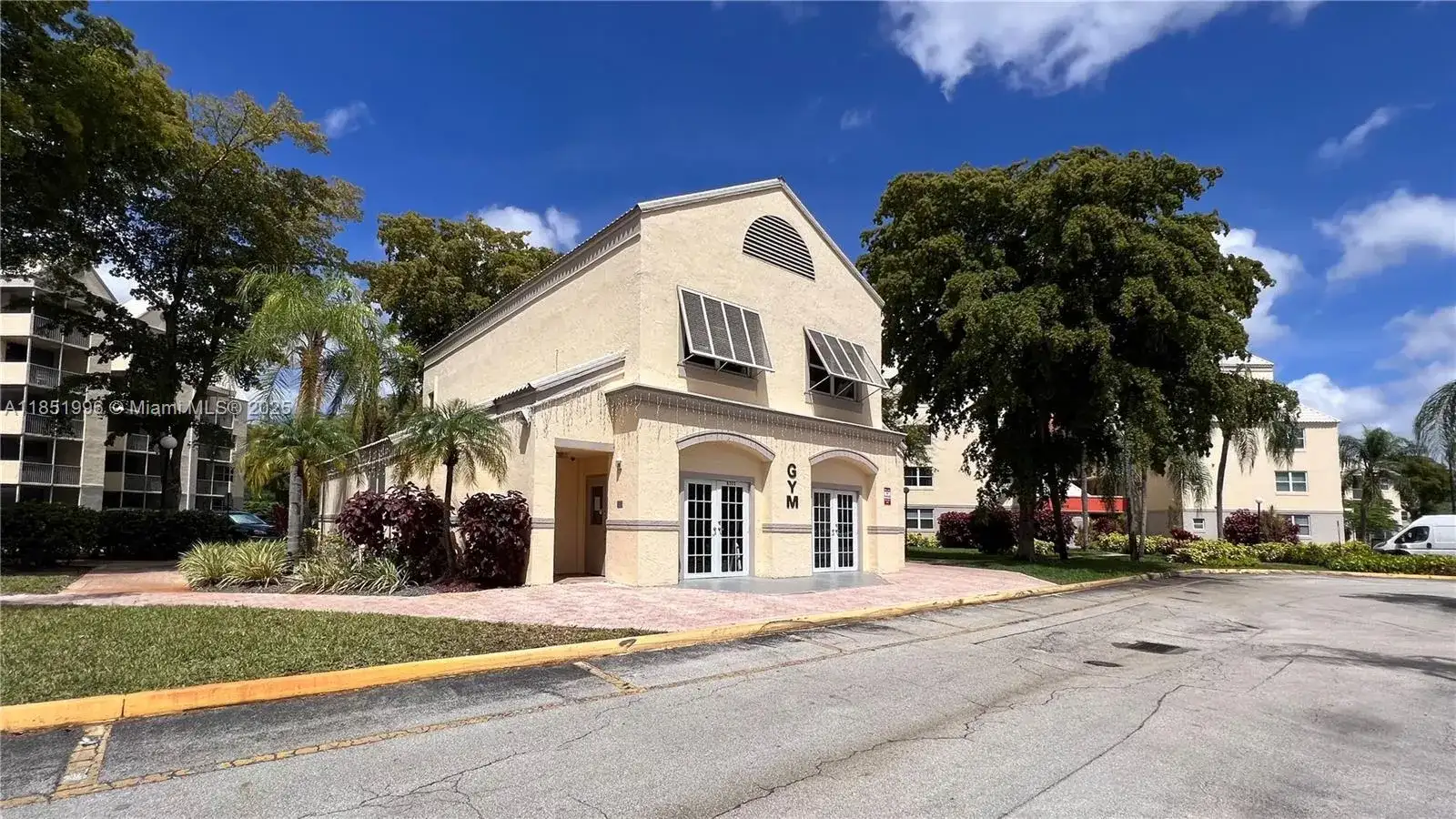 8323 Lake Dr # 406, Doral FL 33166 photo 5