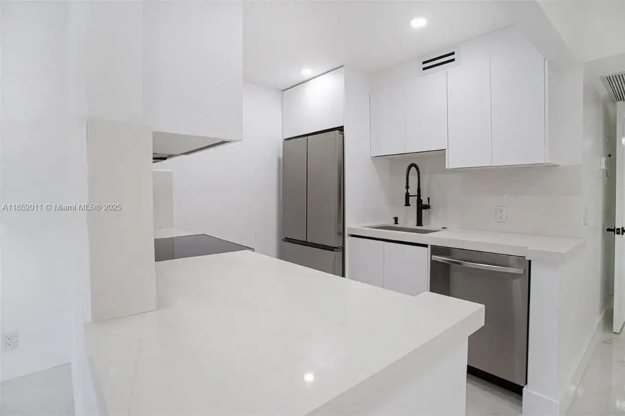 13250 SW 7th Ct # 204L, Pembroke Pines FL 33027 photo 3