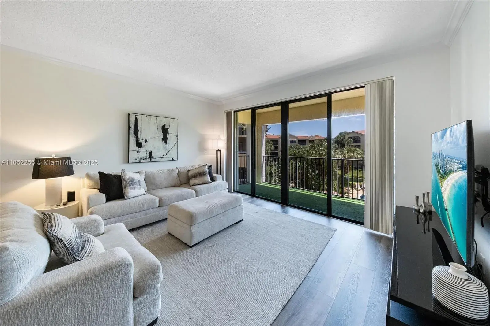 800 Uno Lago Dr # 301, Juno Beach FL 33408
