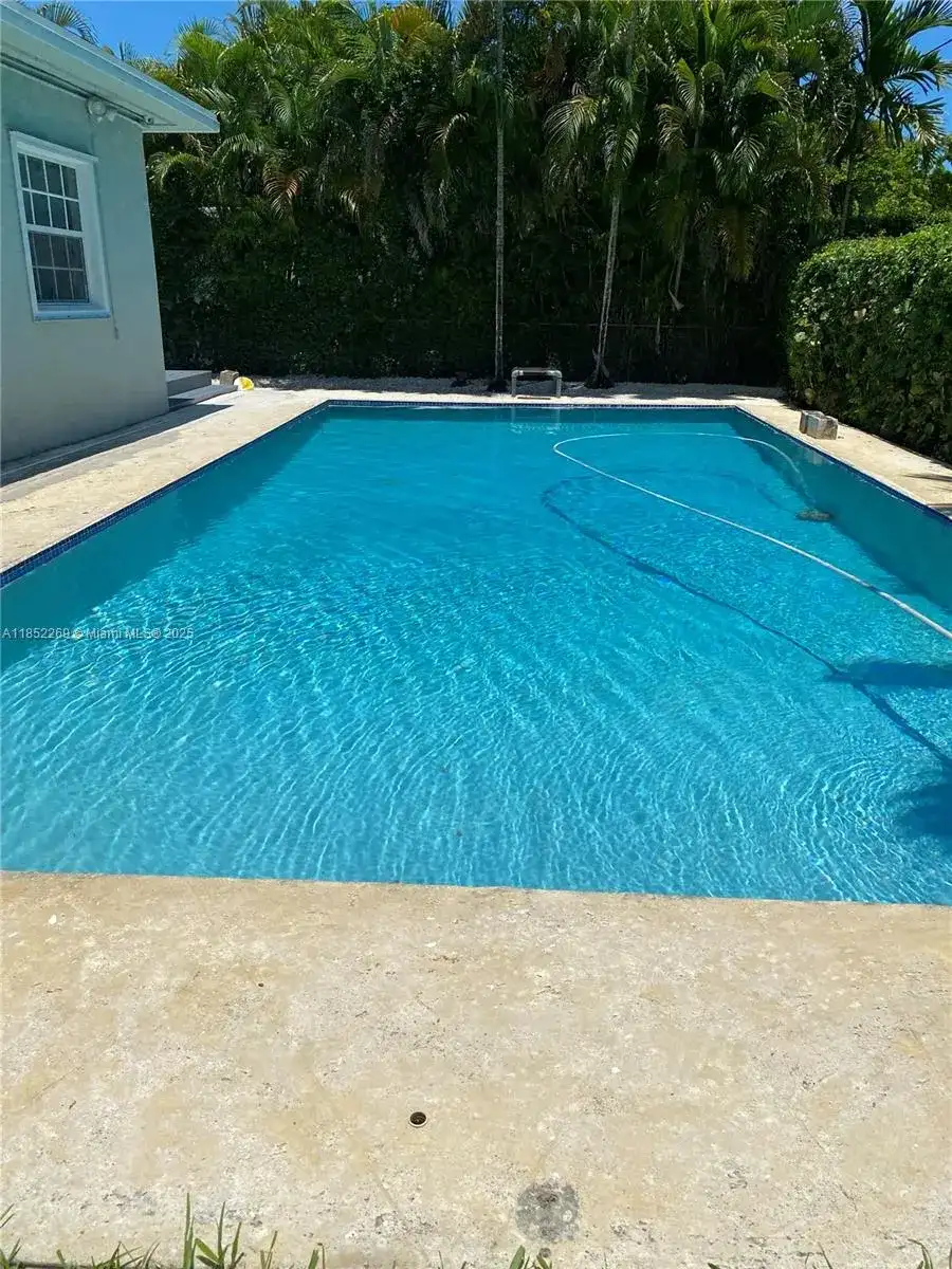 5940 SW 47th St, Miami FL 33155 photo 3