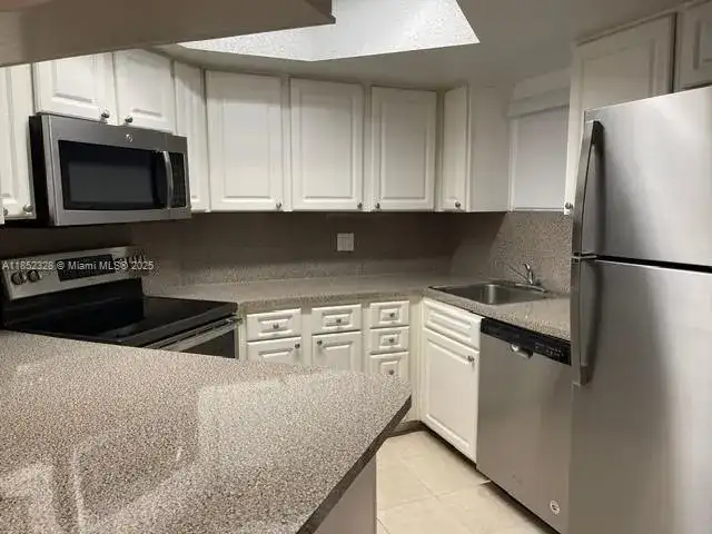8225 Lake Dr # 208, Doral FL 33166 photo 3