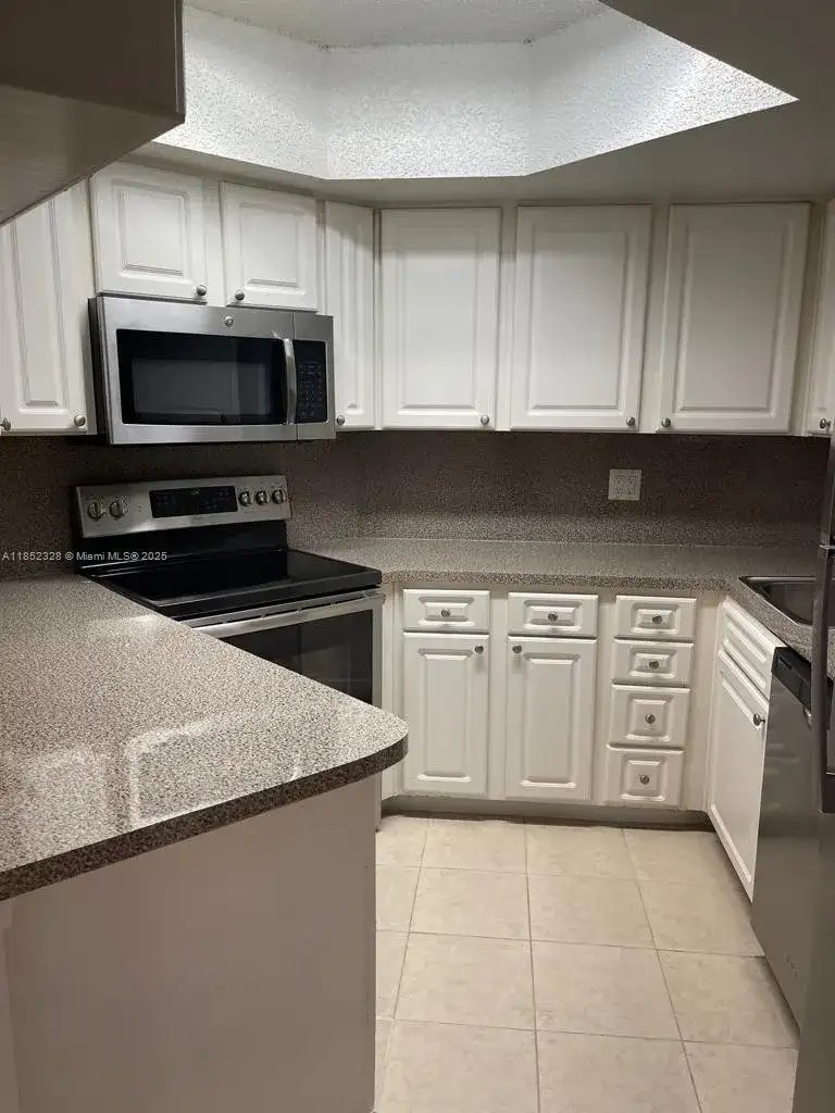 8225 Lake Dr # 208, Doral FL 33166 photo 5