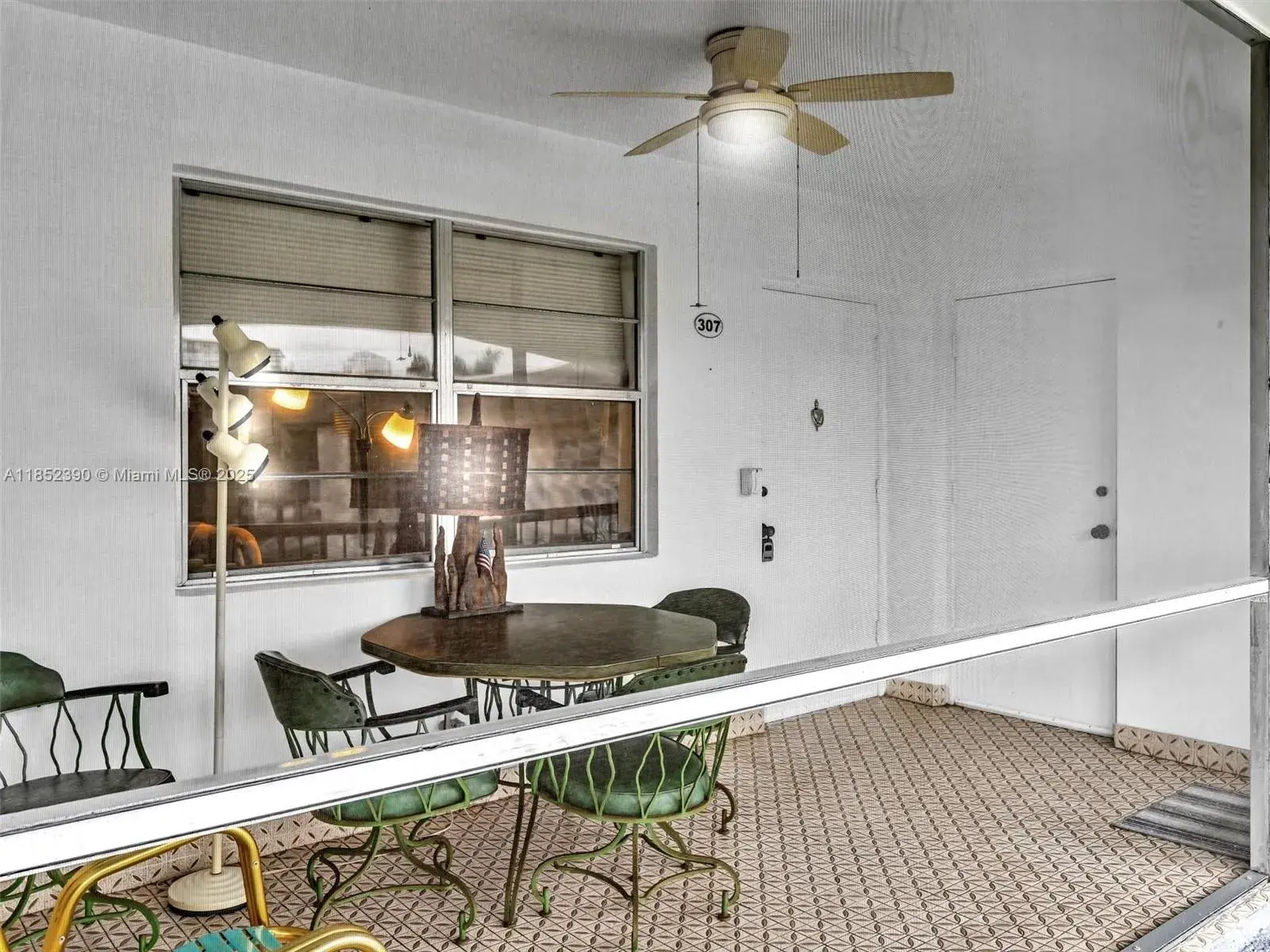 541 Blue Heron Dr # 307, Hallandale Beach FL 33009